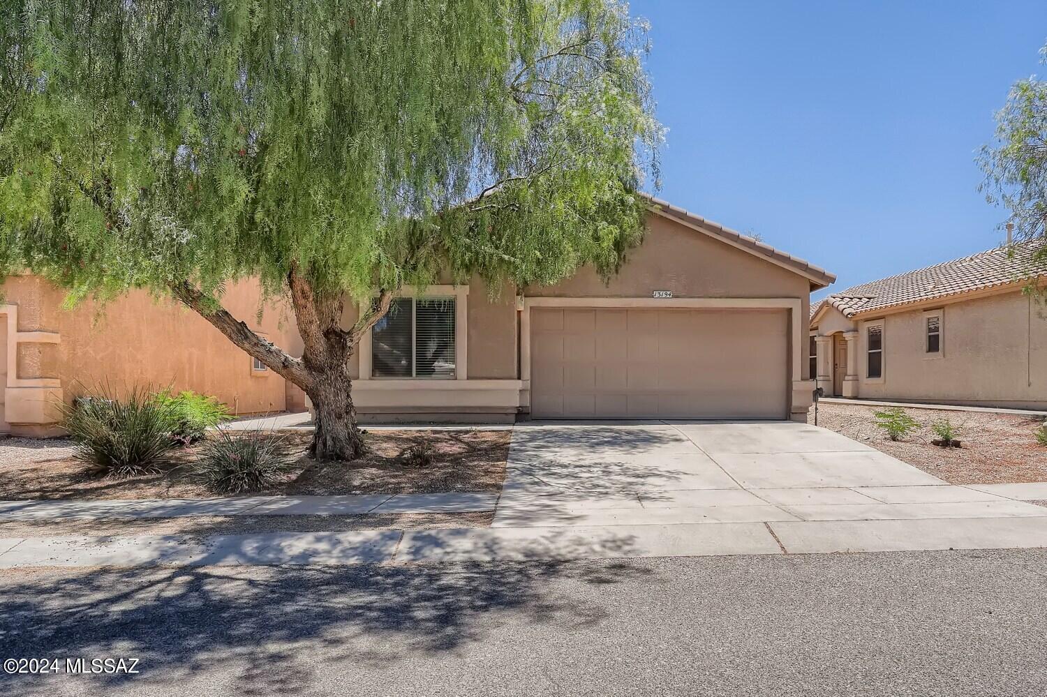 Rancho Del Lago (608-1030) - Residential Lease
