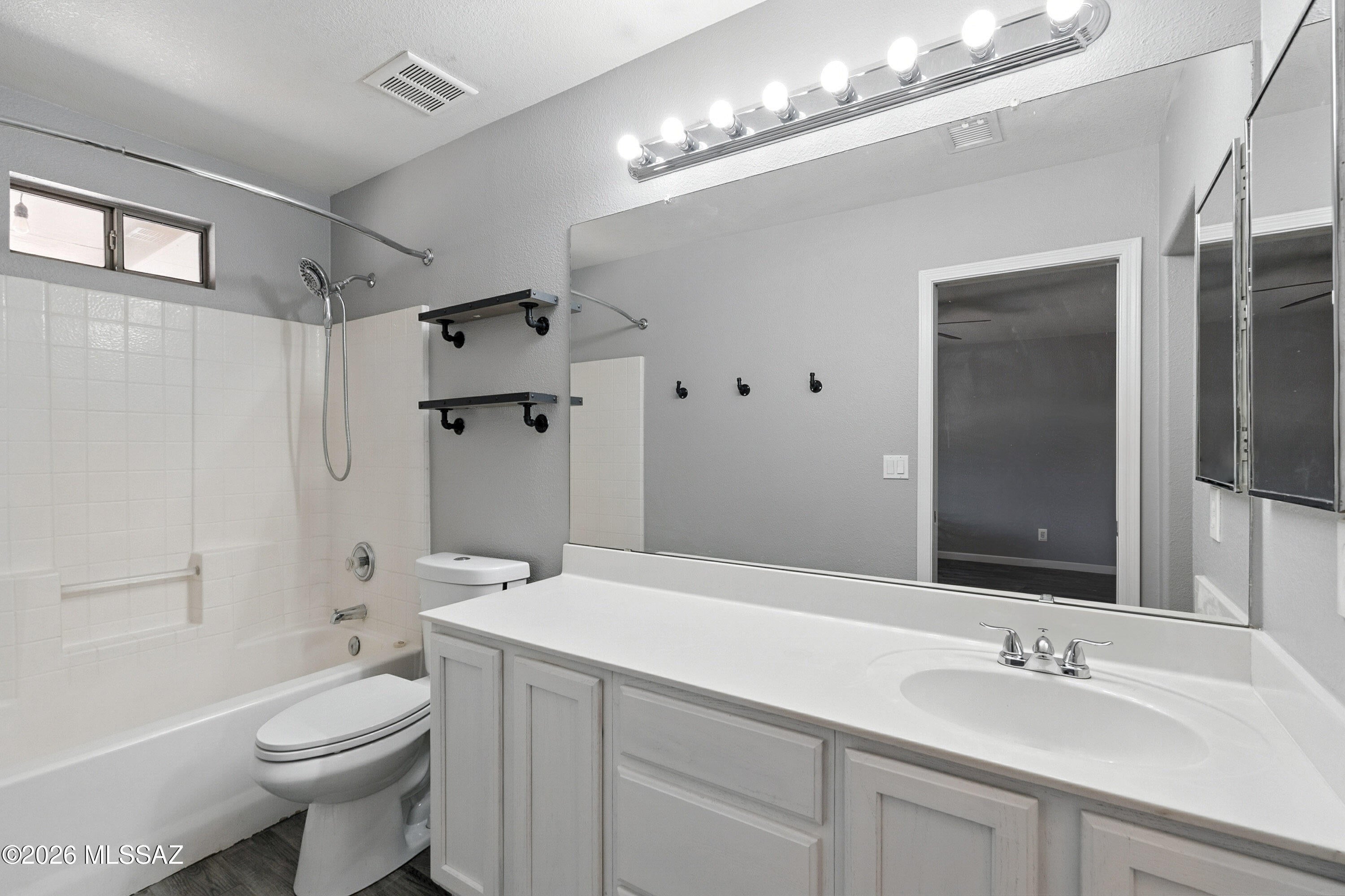 Diamond Key At Rita Ranch NO. 2 (1-67) - Residential Lease
