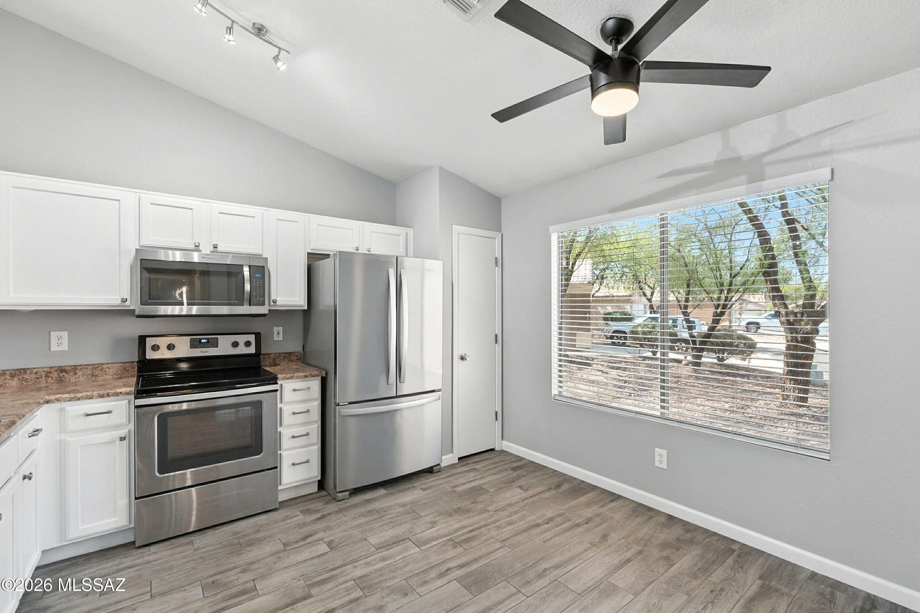 Diamond Key At Rita Ranch NO. 2 (1-67) - Residential Lease
