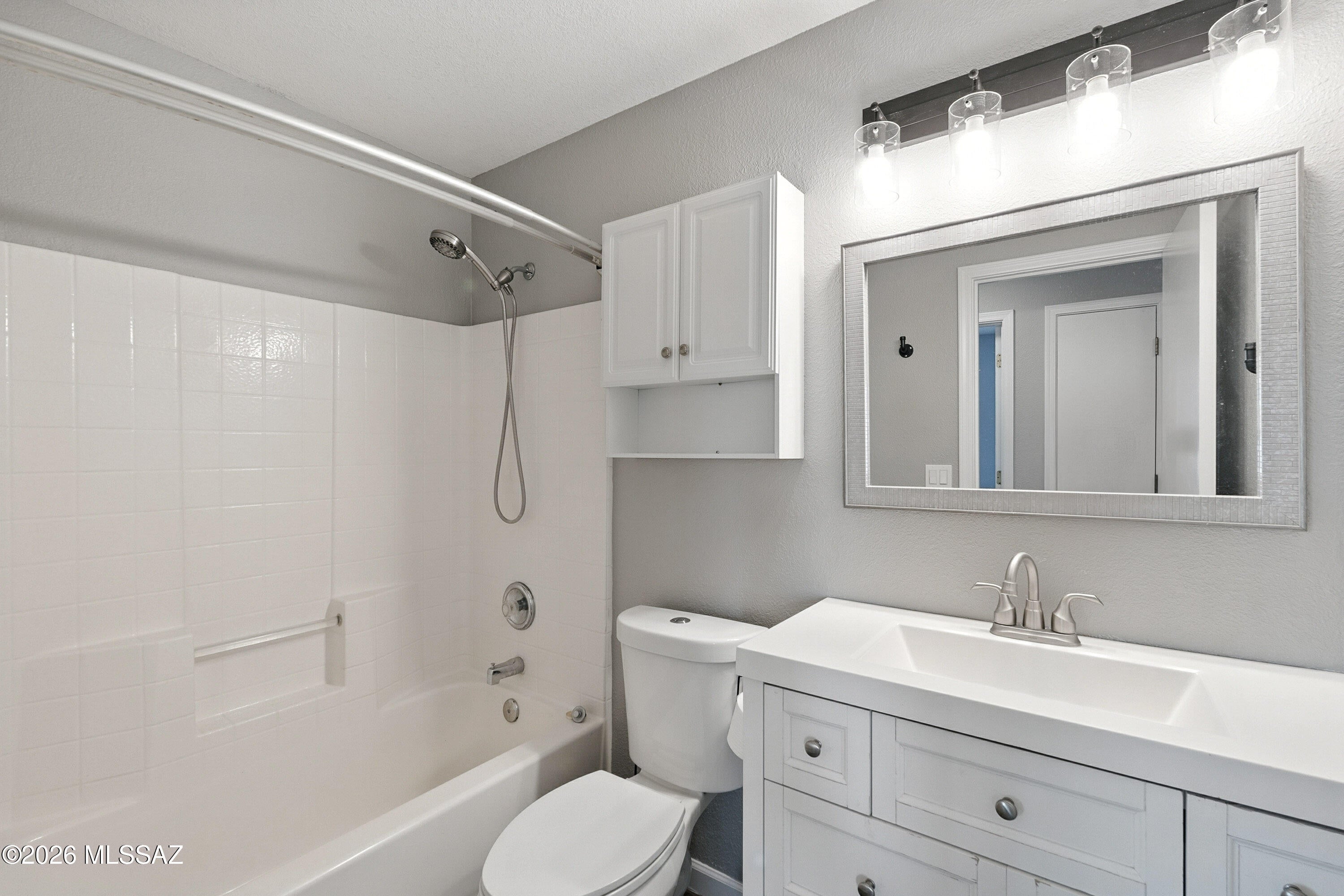 Diamond Key At Rita Ranch NO. 2 (1-67) - Residential Lease