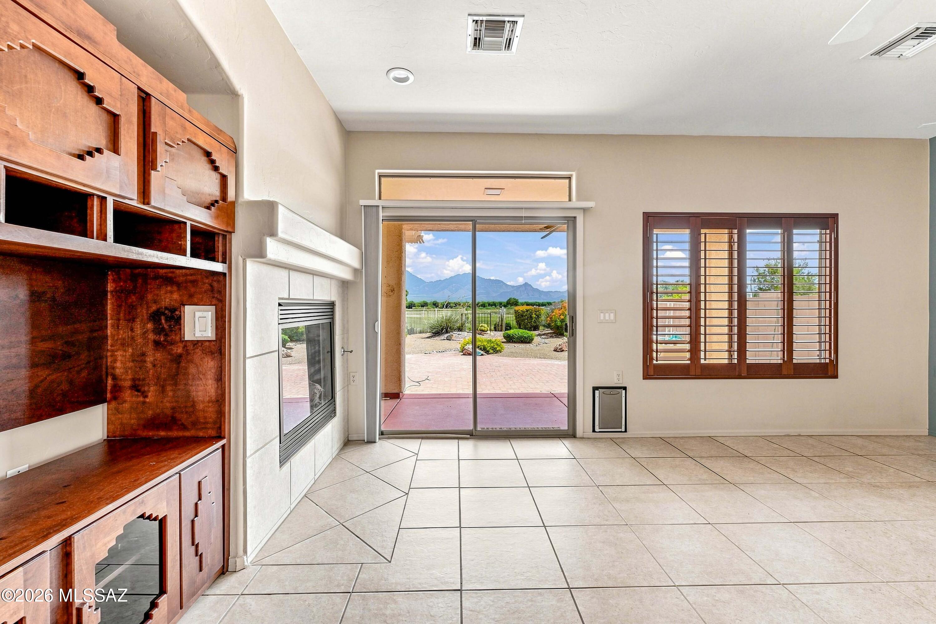 De Anza Links (1-22) - Residential