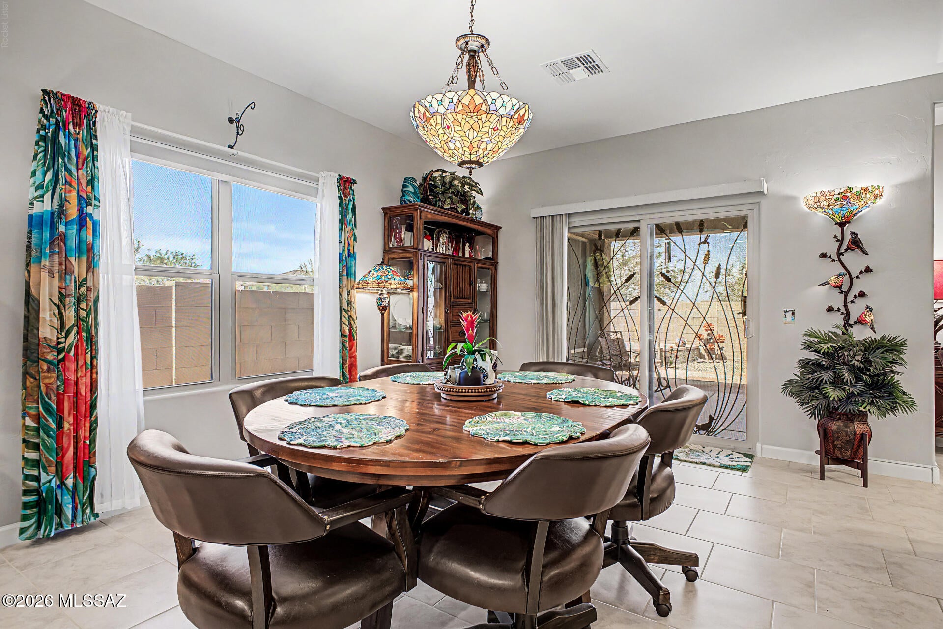 Vista Del Lago Norte SQ20140780198 - Residential