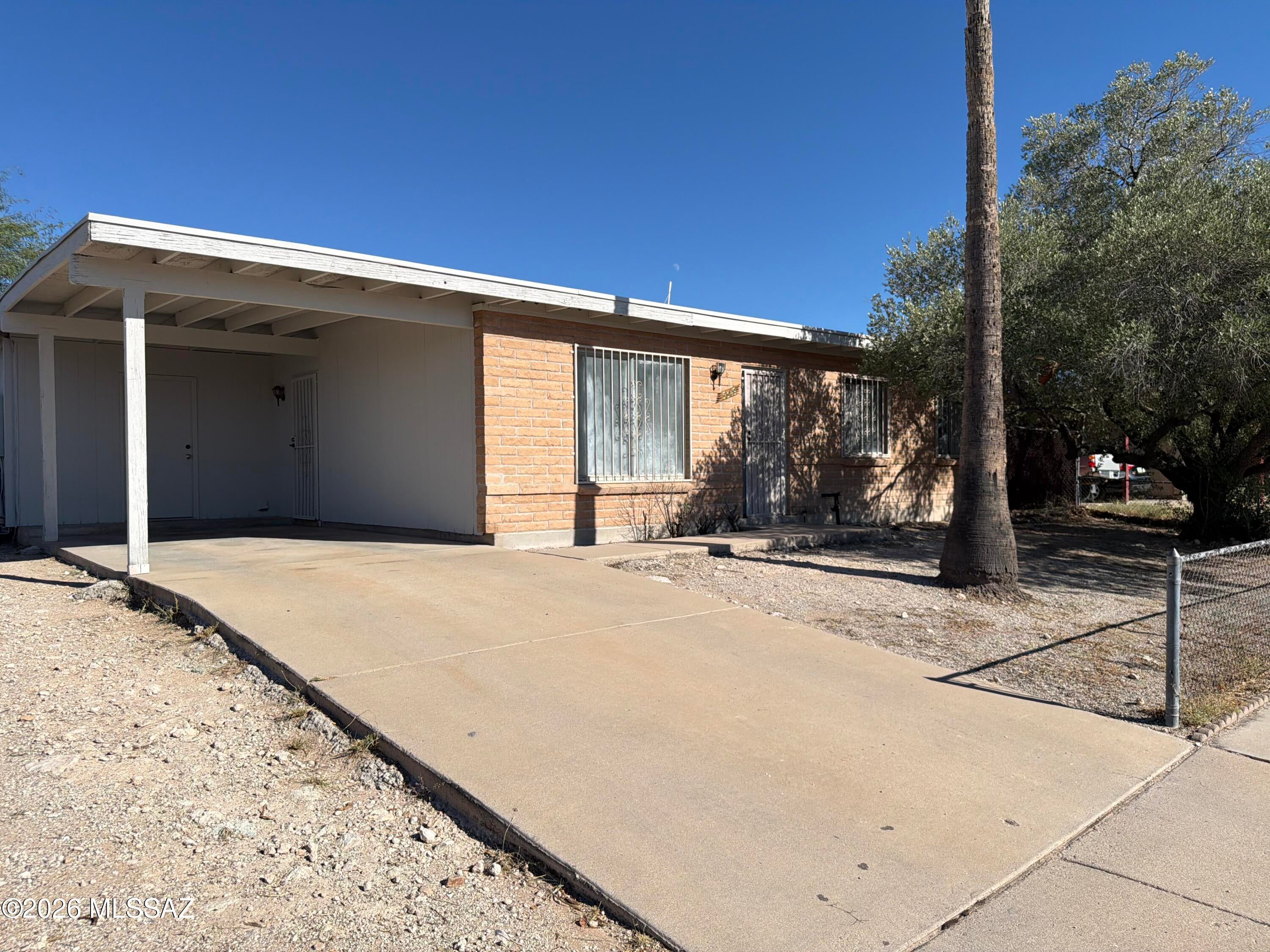 INCREDIBLE BUYER INCENTIVES: $3,000 MORTGAGE CONCESSION. Seller will pay up to $3,000 at closing towards your interest rate buydown if you finance with lender of sellers choice.

Renovated in 2026, 5349 S Greenway Dr features a 1,058-square-foot home built in the Desert Shadows subdivision. The surrounding Tucson setting connects directly to Sunnyside and Esperanza. The kitchen includes quartz countertops that supply a clean, resilient workspace for preparing meals, as well as a breakfast nook. Outside, fresh exterior paint highlights the structure, complemented by a carport for covered vehicle parking. A patio extends into the fenced yard, creating a dedicated setting for open-air dining and outdoor relaxation. Included 100-Day Home Warranty with buyer activation