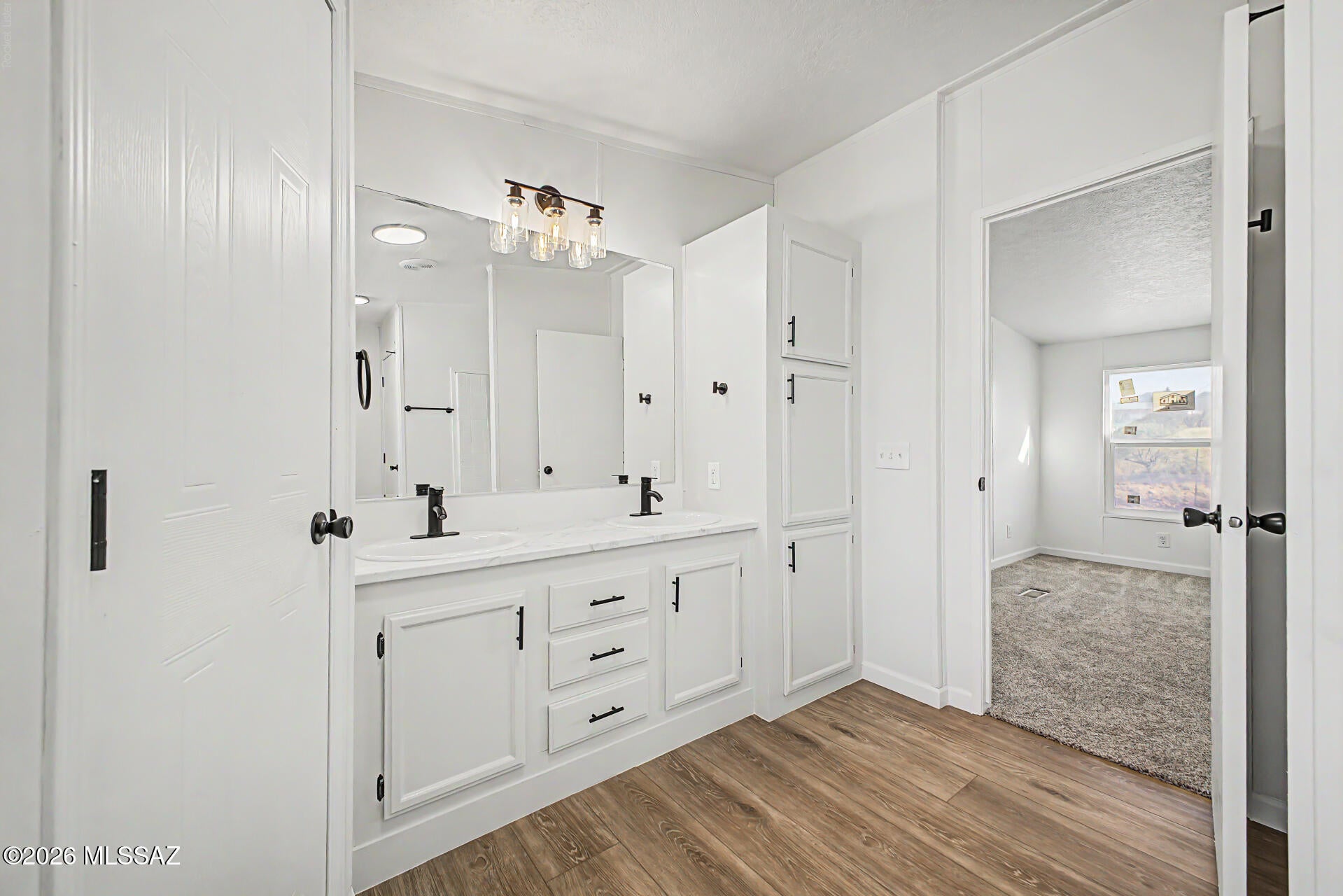 J Six Ranchettes 5 - Residential