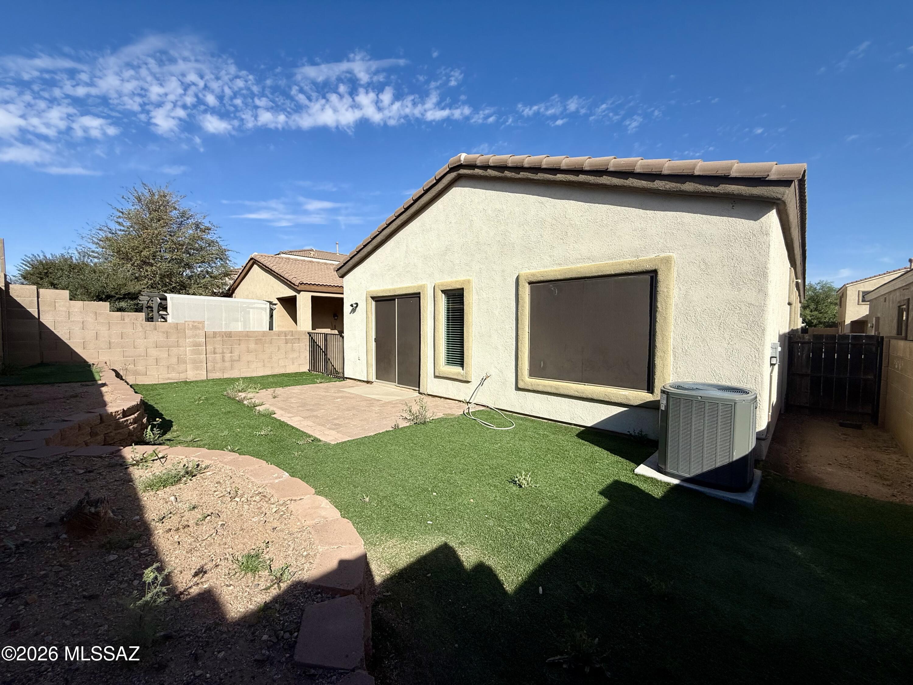 Presidio de las Estrellas - Residential Lease