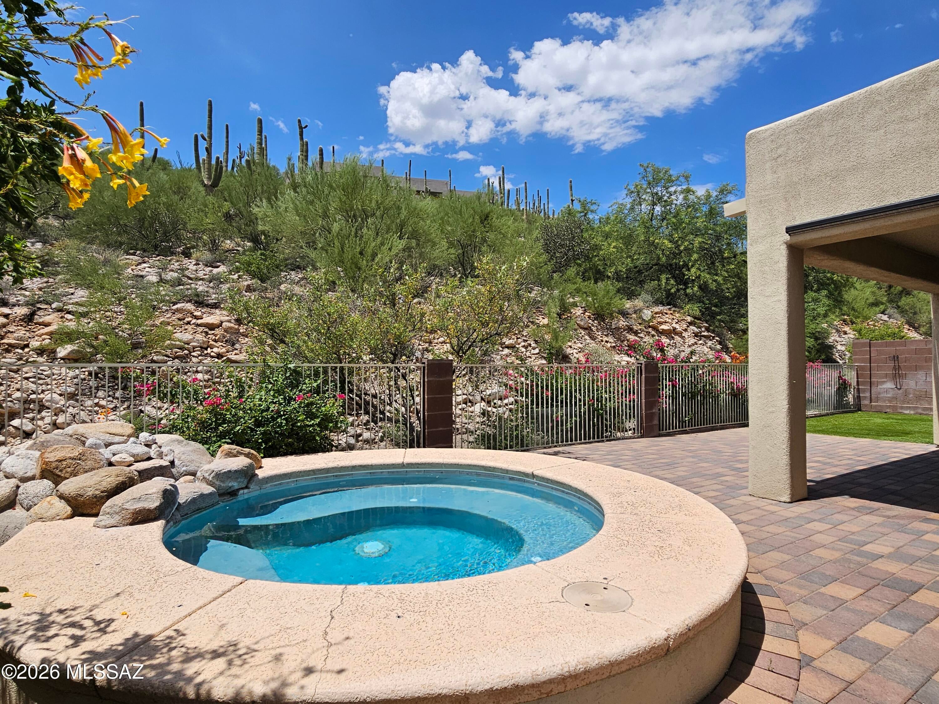 Sabino Mountain (1-290) - Residential Lease