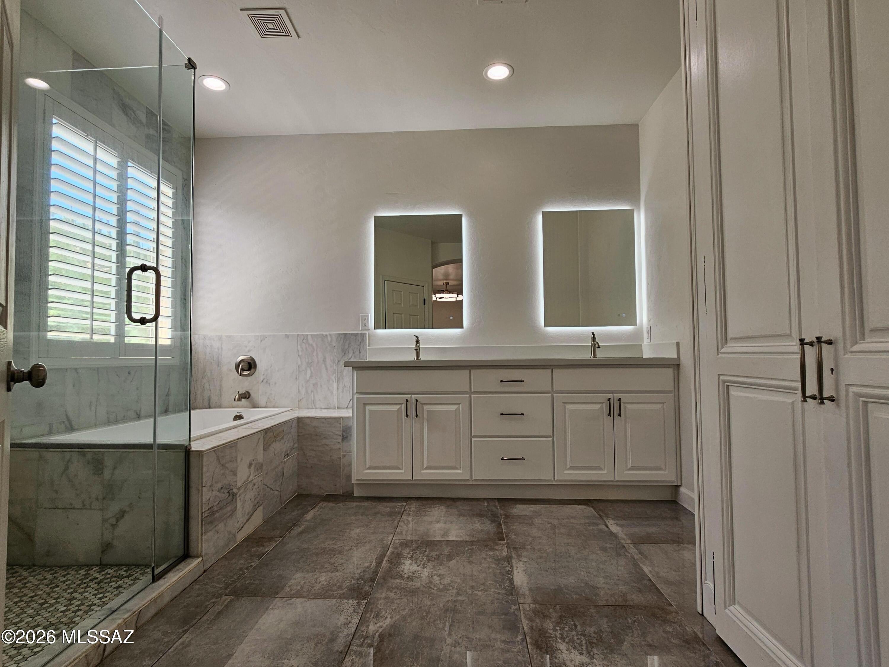 Sabino Mountain (1-290) - Residential Lease