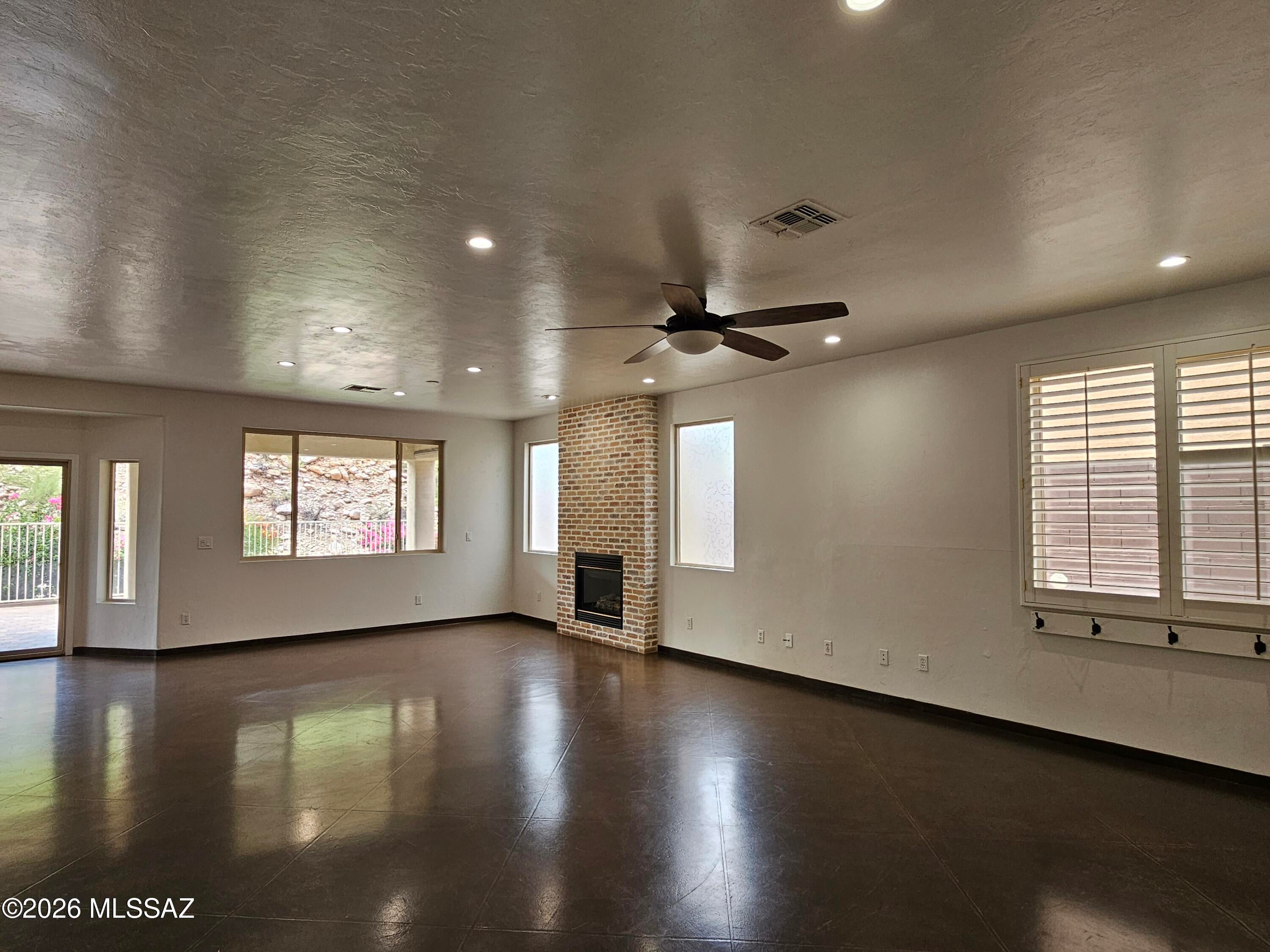 Sabino Mountain (1-290) - Residential Lease