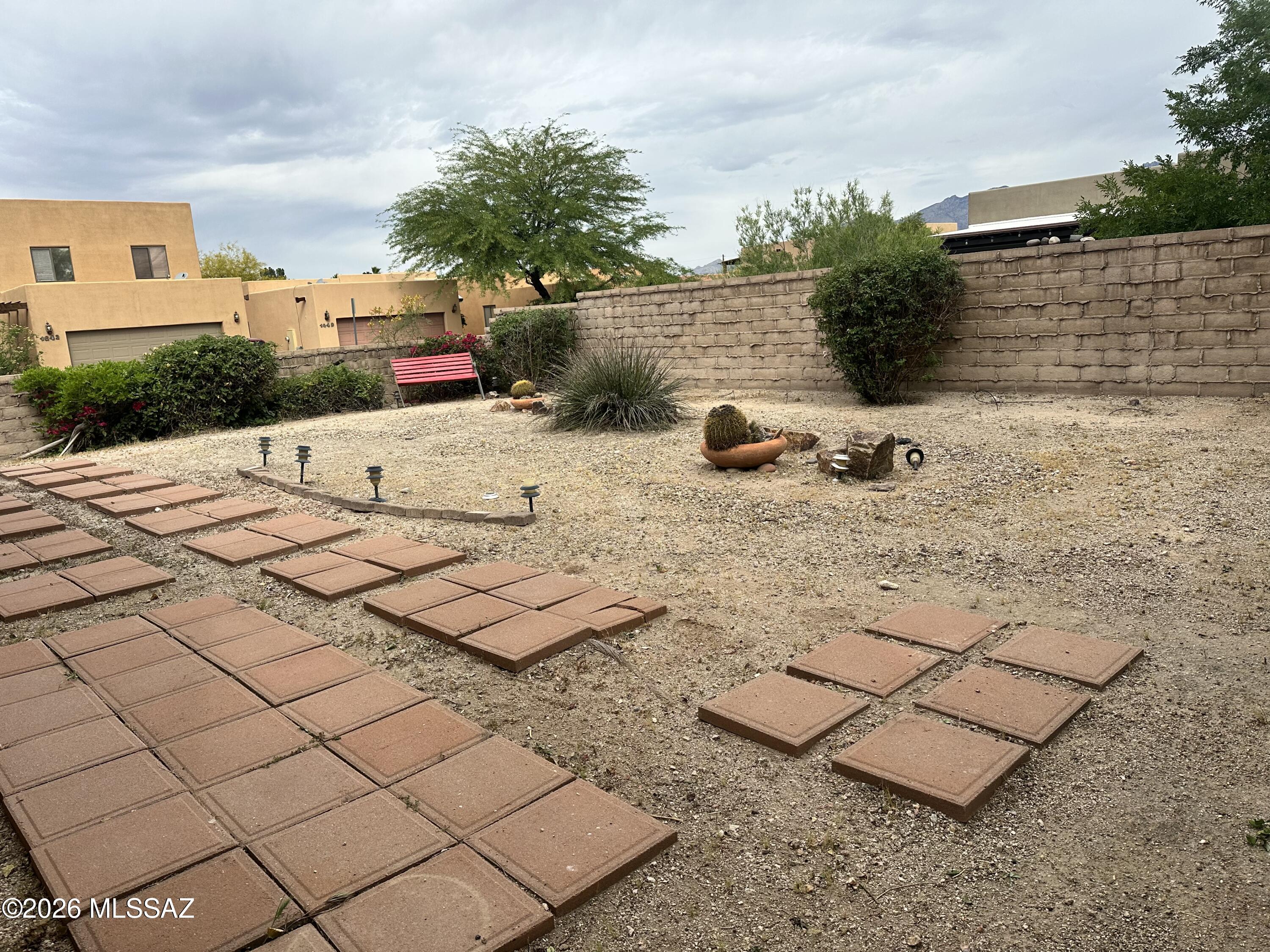 Barrio Solana (1-42) - Residential