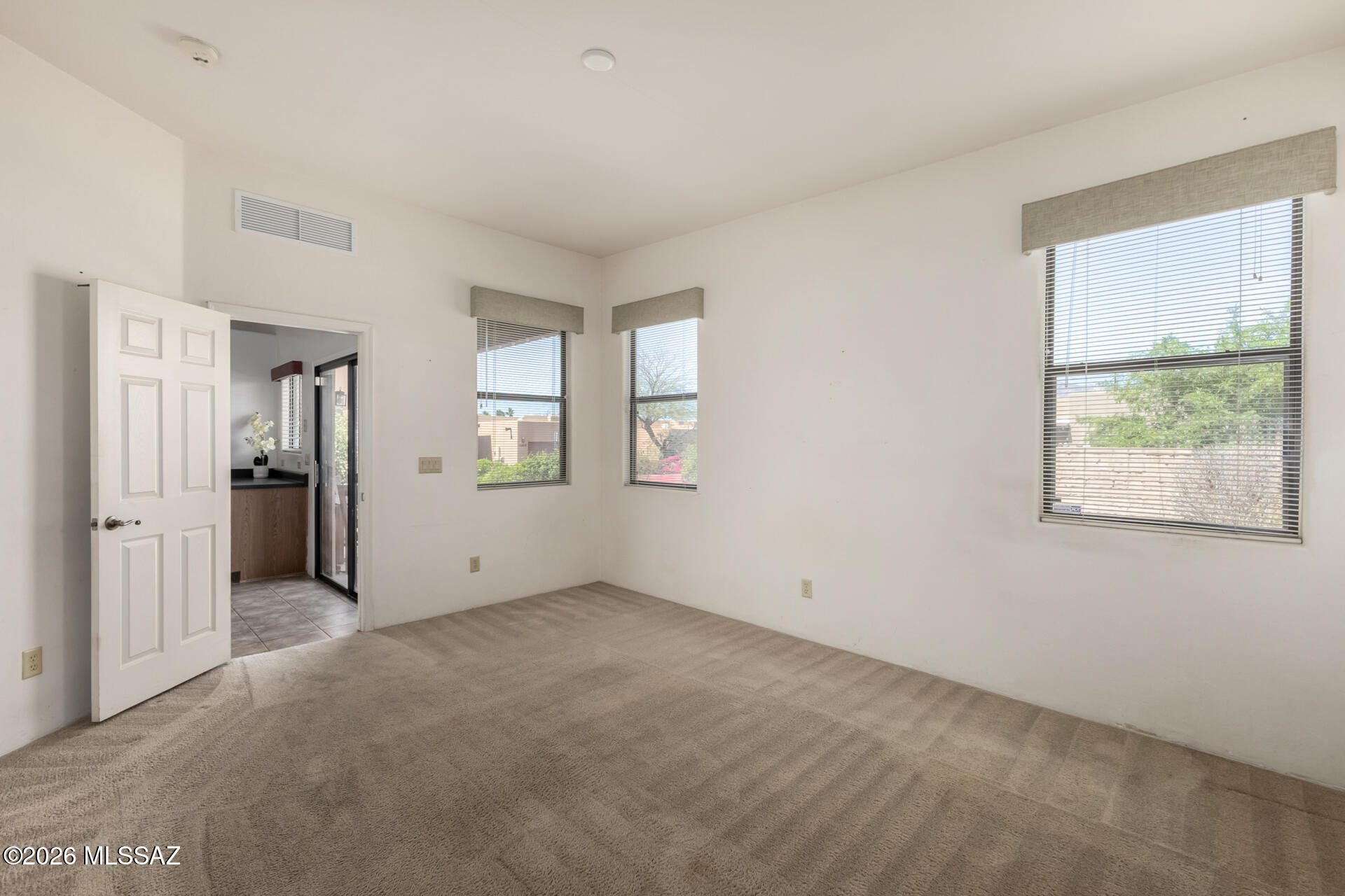 Barrio Solana (1-42) - Residential