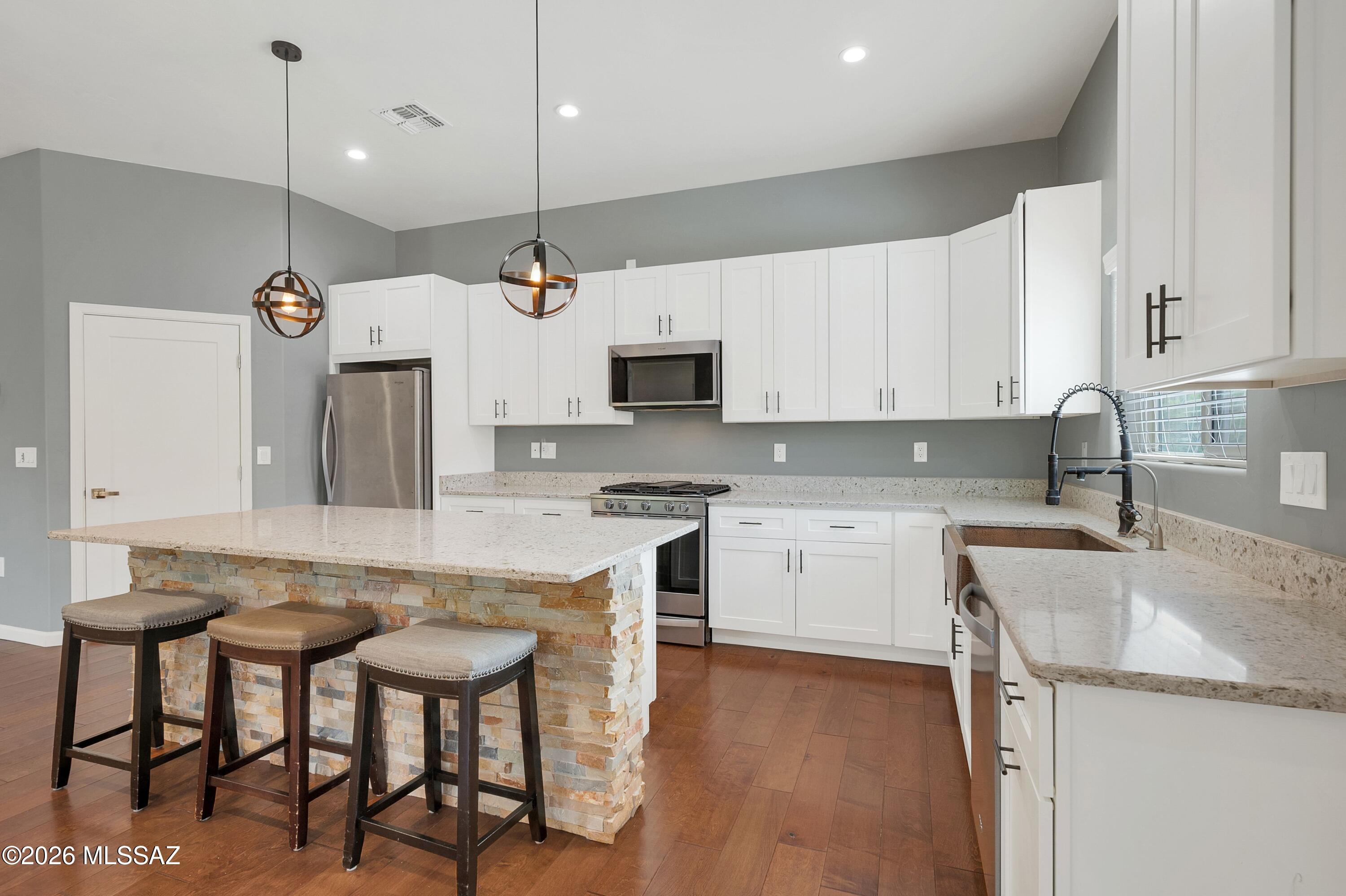 Falcon Ridge (1-41) - Residential