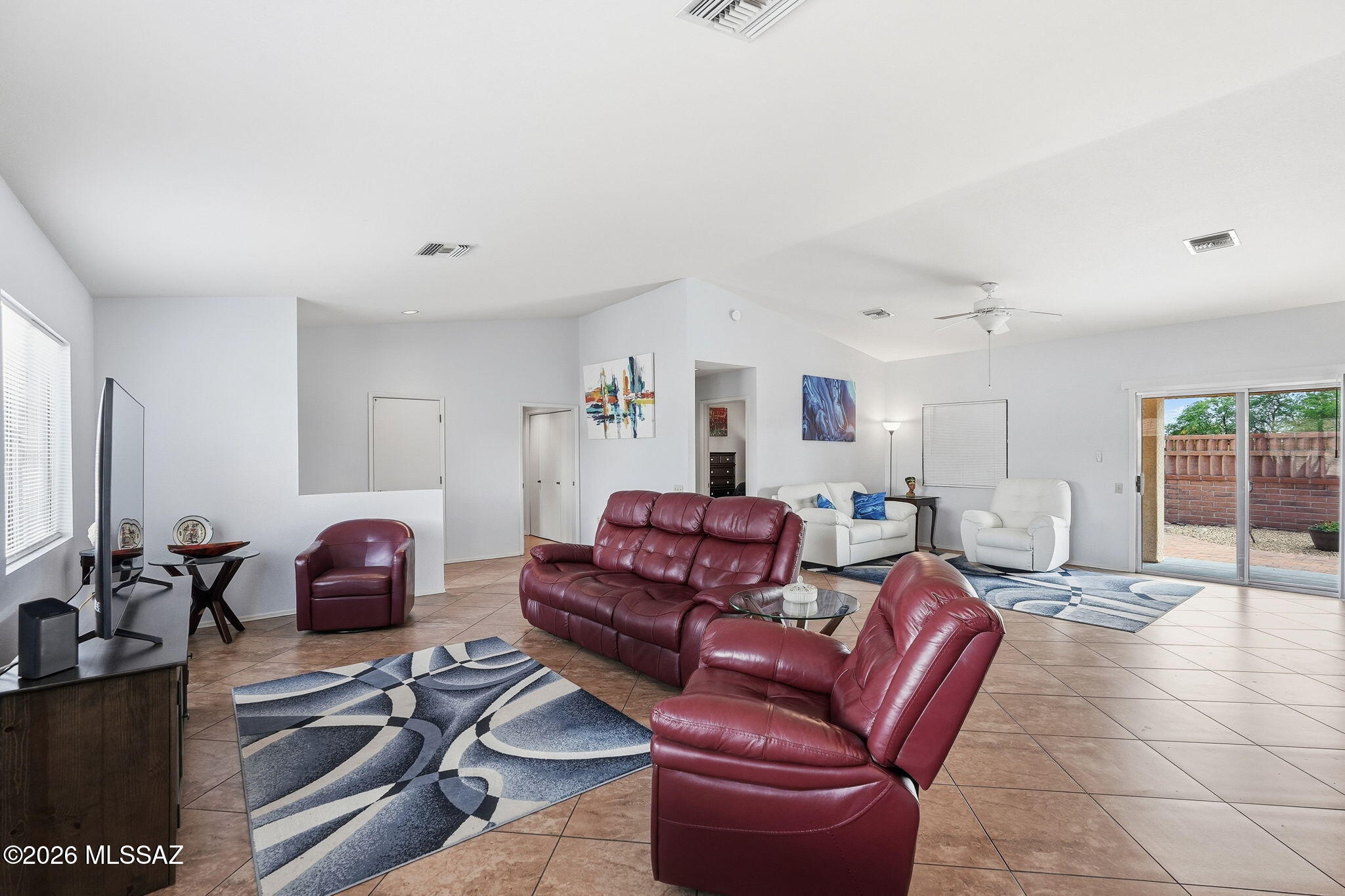 San Ignacio Heights (136-156) - Residential