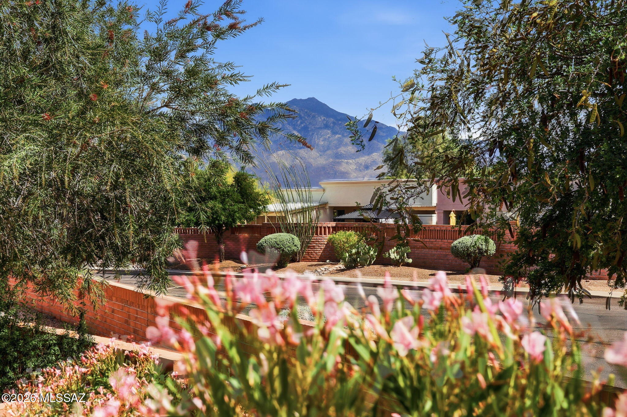 San Ignacio Heights (136-156) - Residential