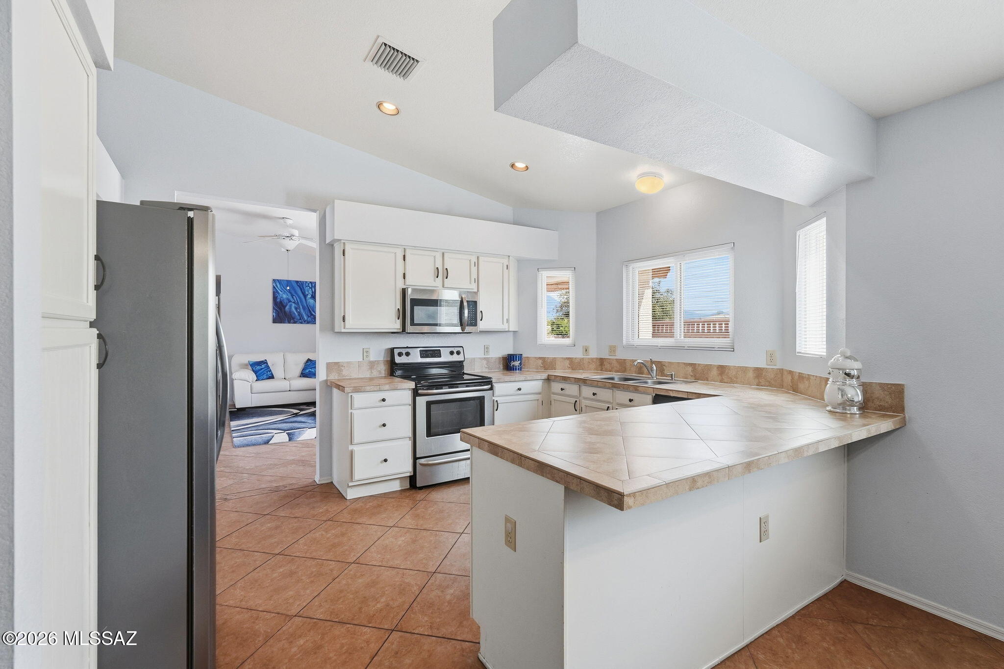 San Ignacio Heights (136-156) - Residential