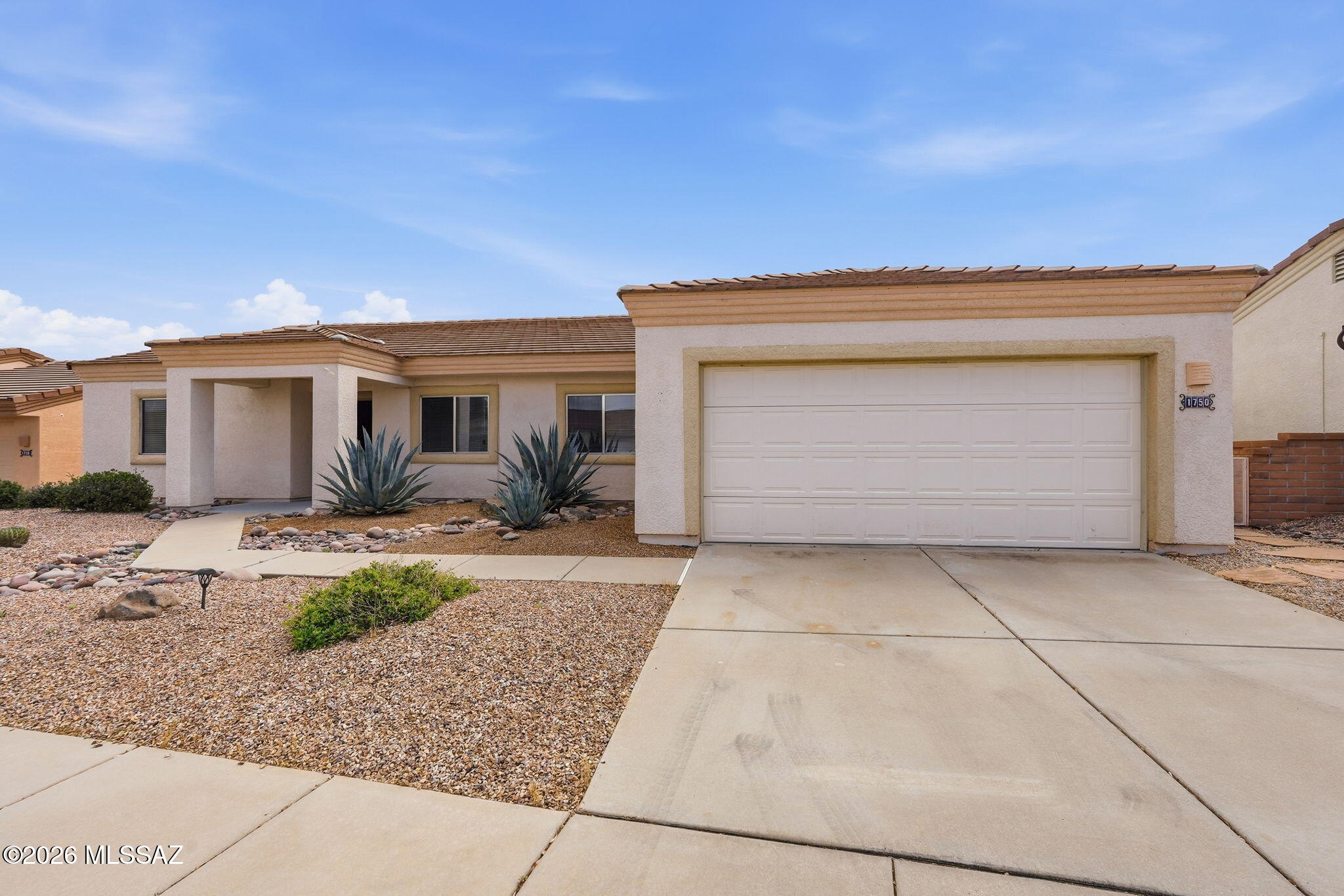 San Ignacio Heights (136-156) - Residential