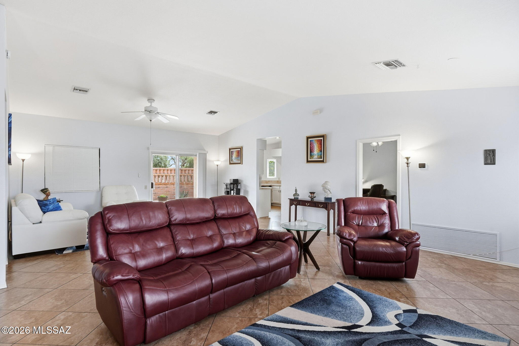 San Ignacio Heights (136-156) - Residential