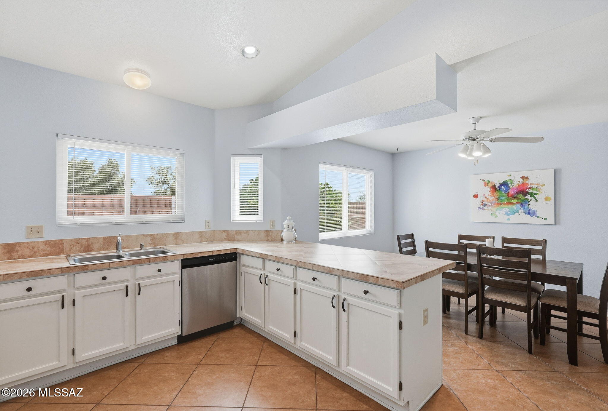 San Ignacio Heights (136-156) - Residential
