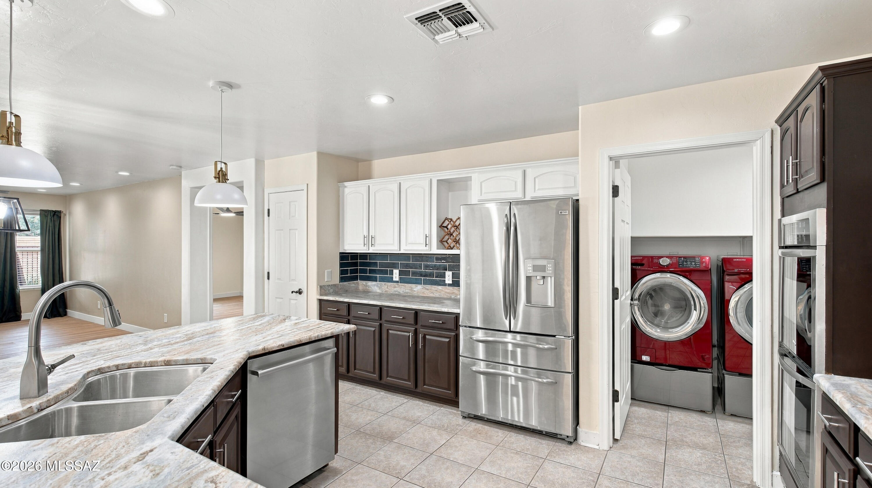 Black Horse (1-411) - Residential