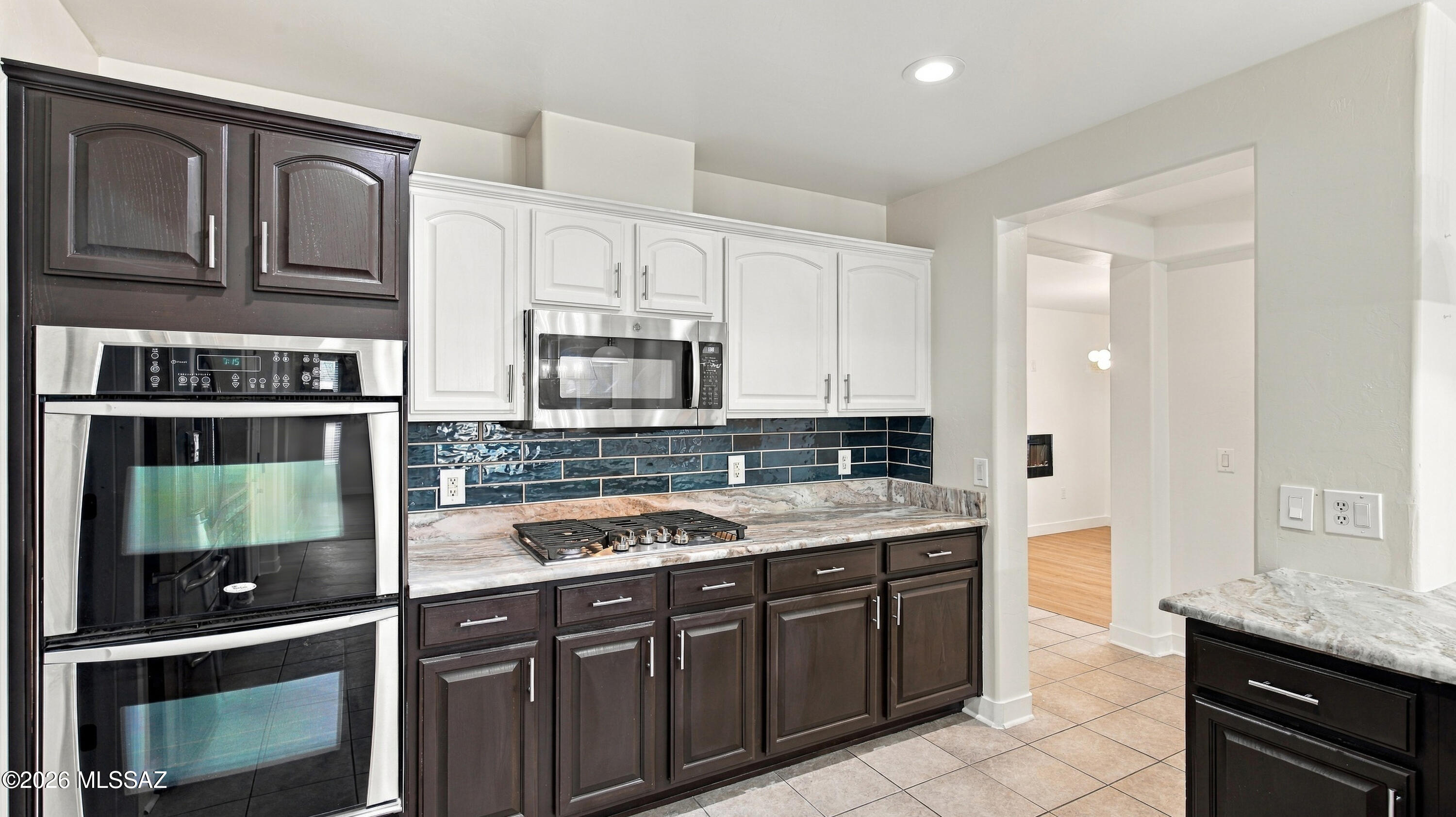 Black Horse (1-411) - Residential