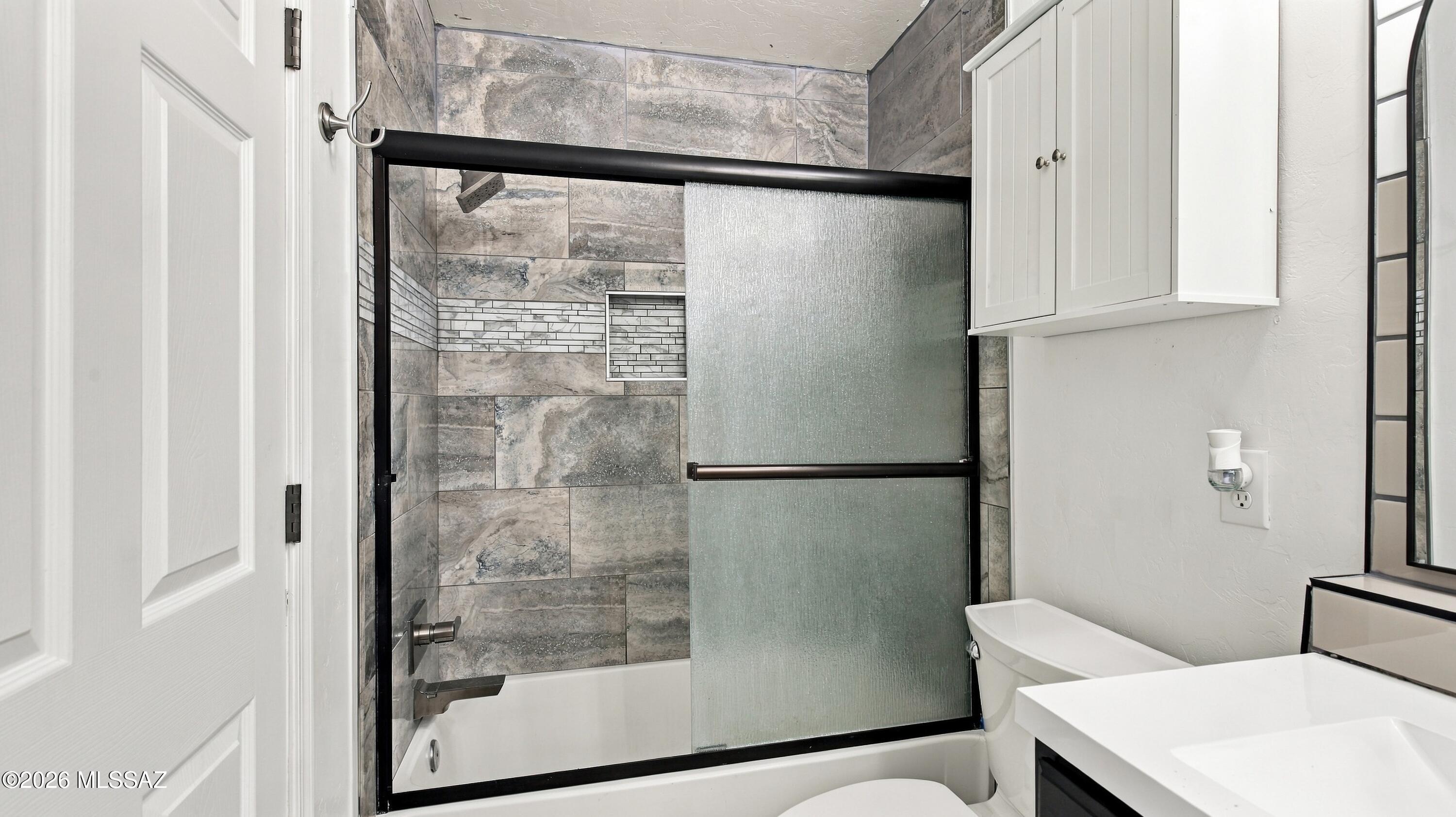 Black Horse (1-411) - Residential