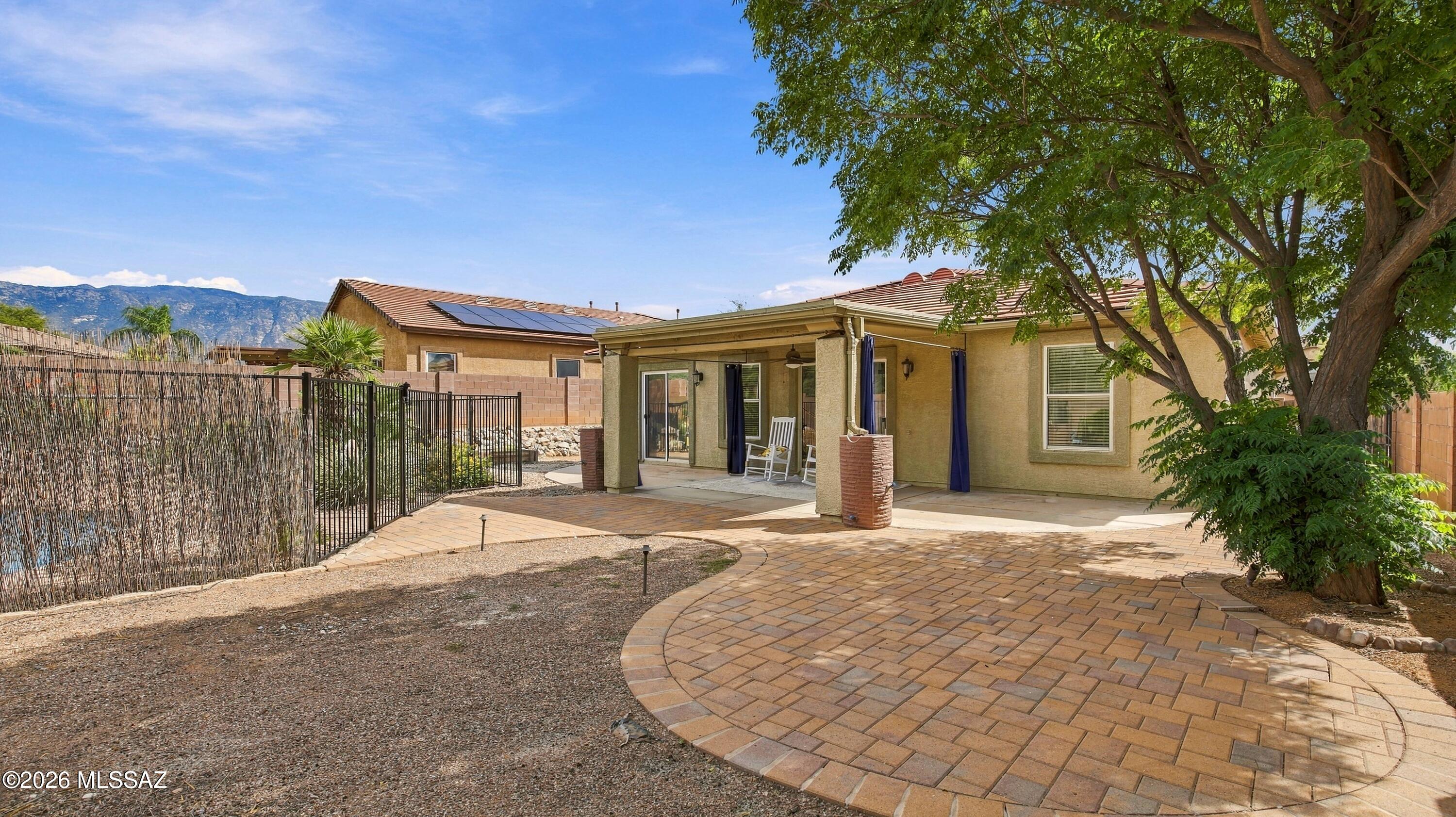 Black Horse (1-411) - Residential