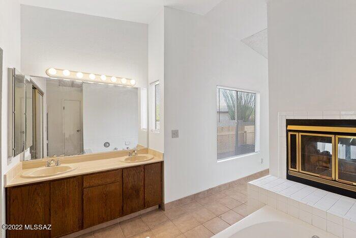 Mission Ridge (1-305) - Residential Lease