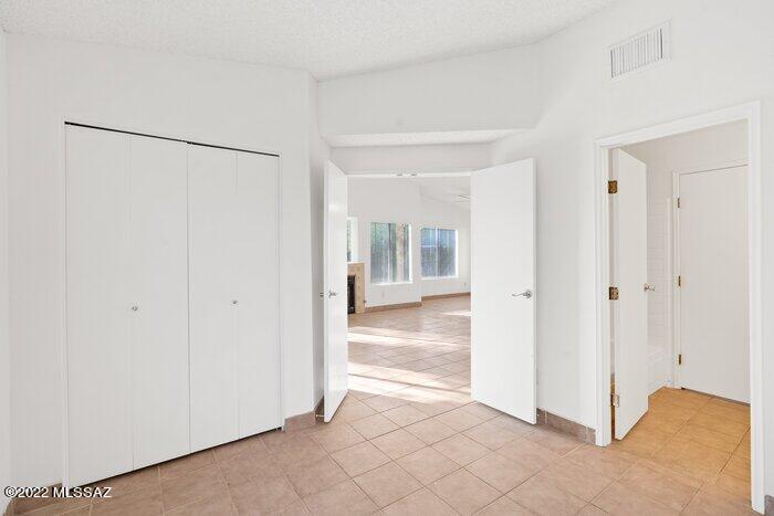Mission Ridge (1-305) - Residential Lease