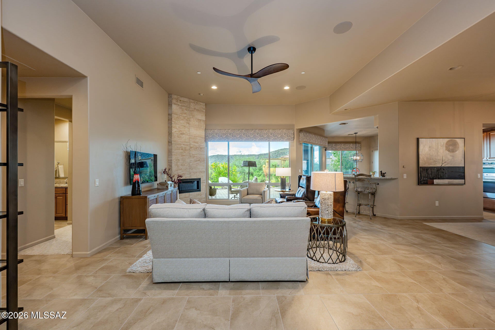 Boulder Bridge Pass At Dove Mountain SQ20132910078 - Residential