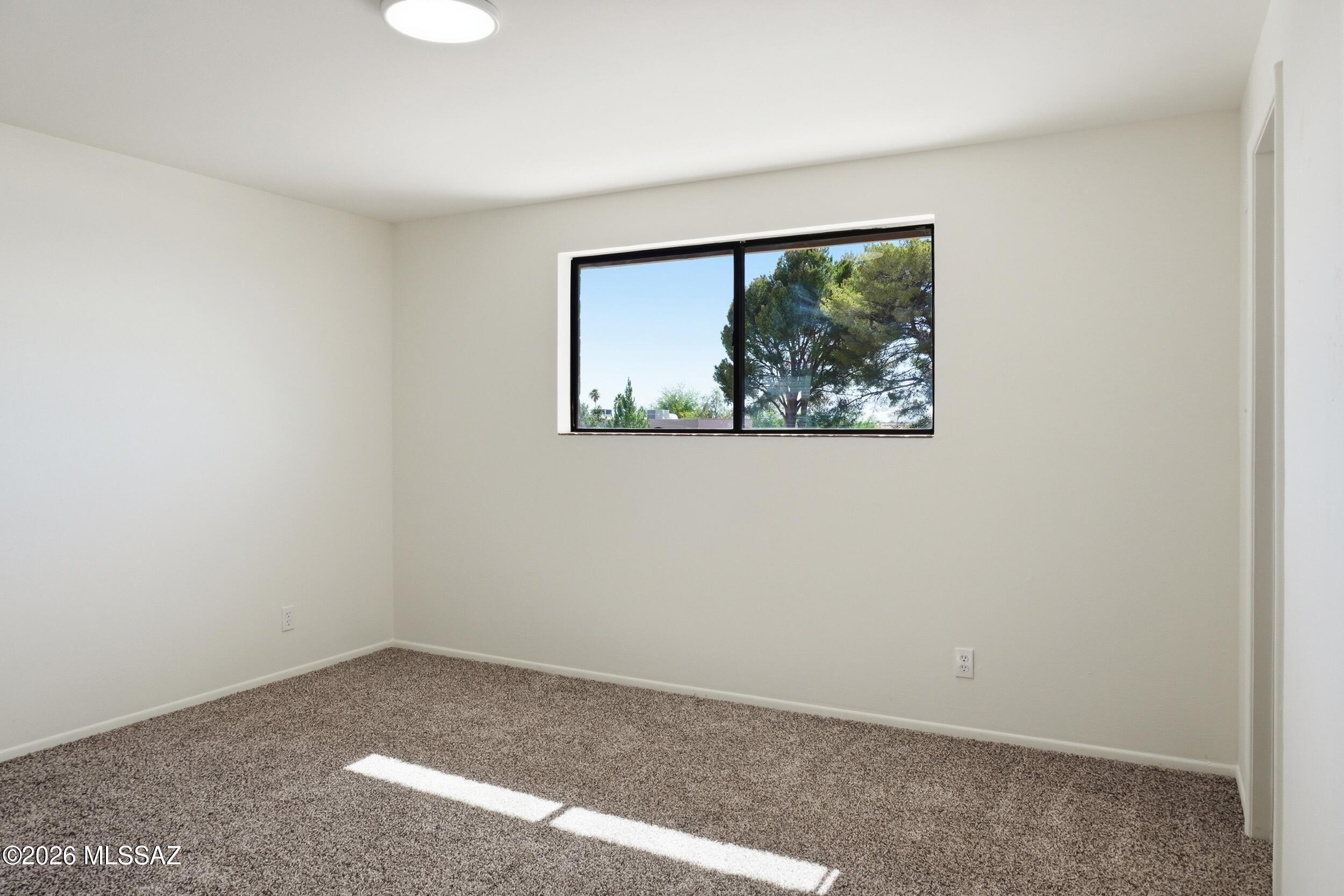 Rolling Hills Towne House - Residential