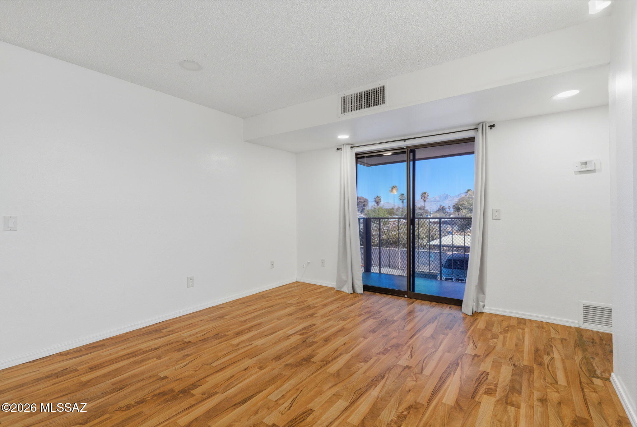 Golf Links East Condos (1-48) - Residential