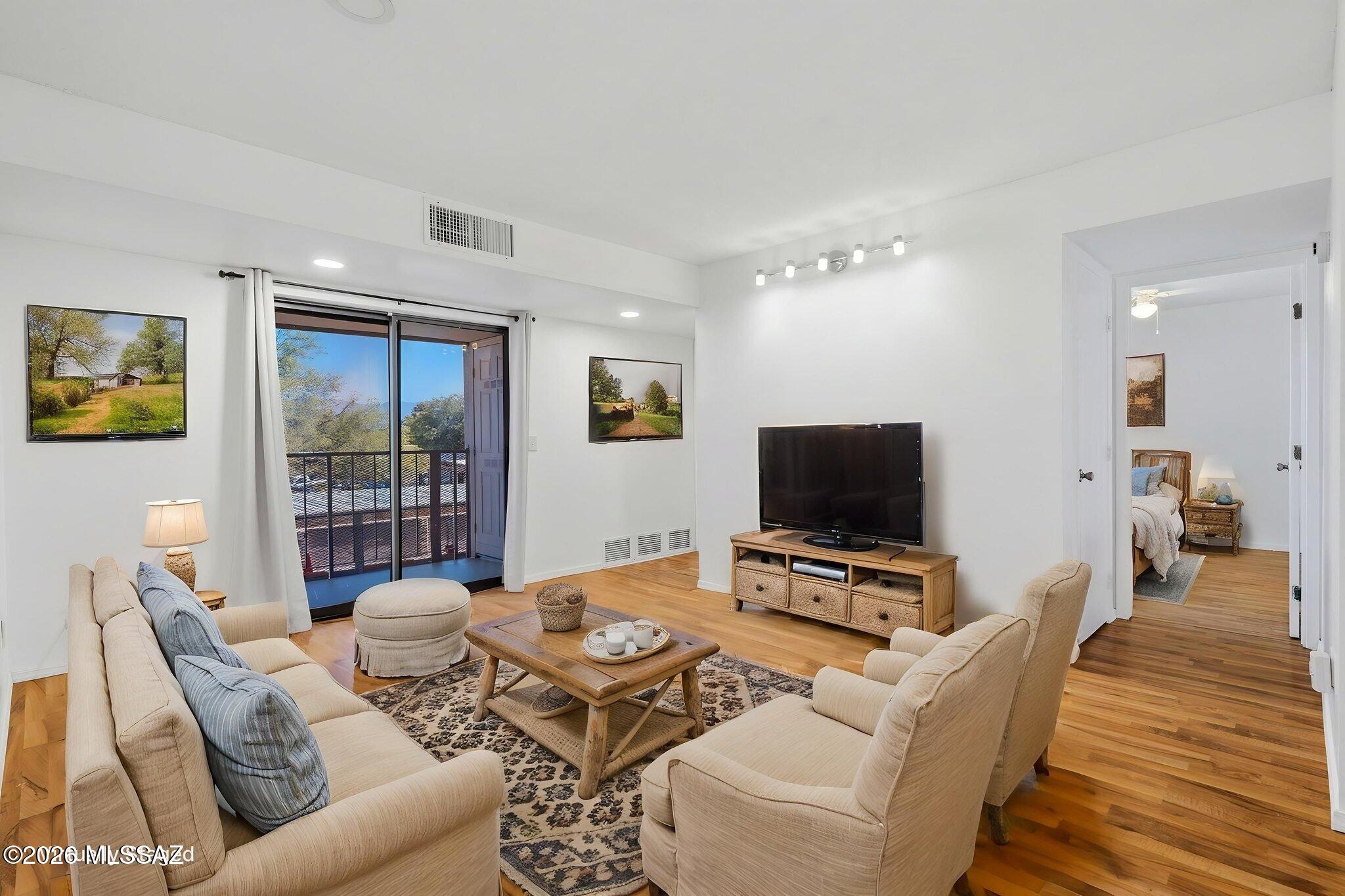 Golf Links East Condos (1-48) - Residential