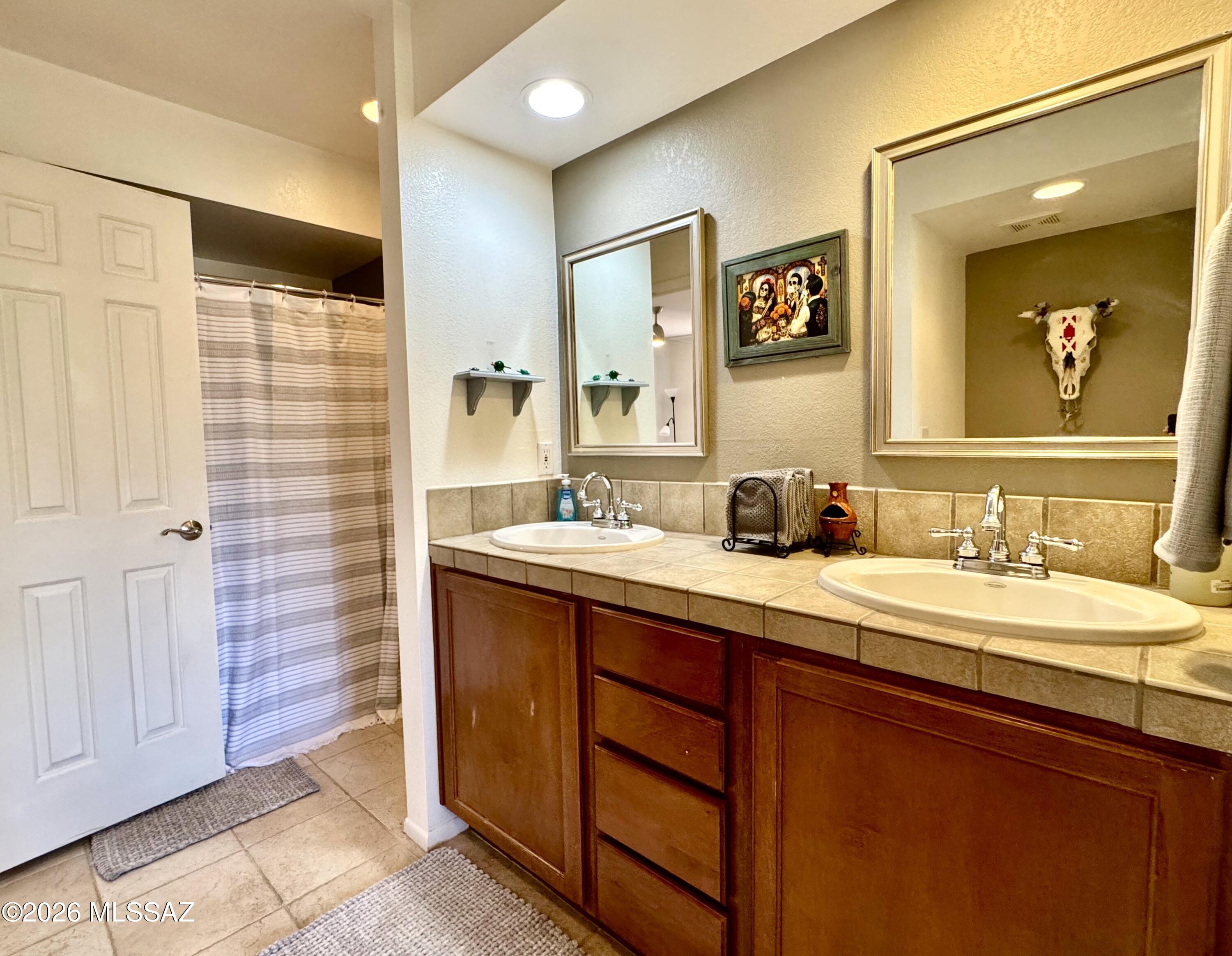 Ventana Vista Condominiums - Residential Lease