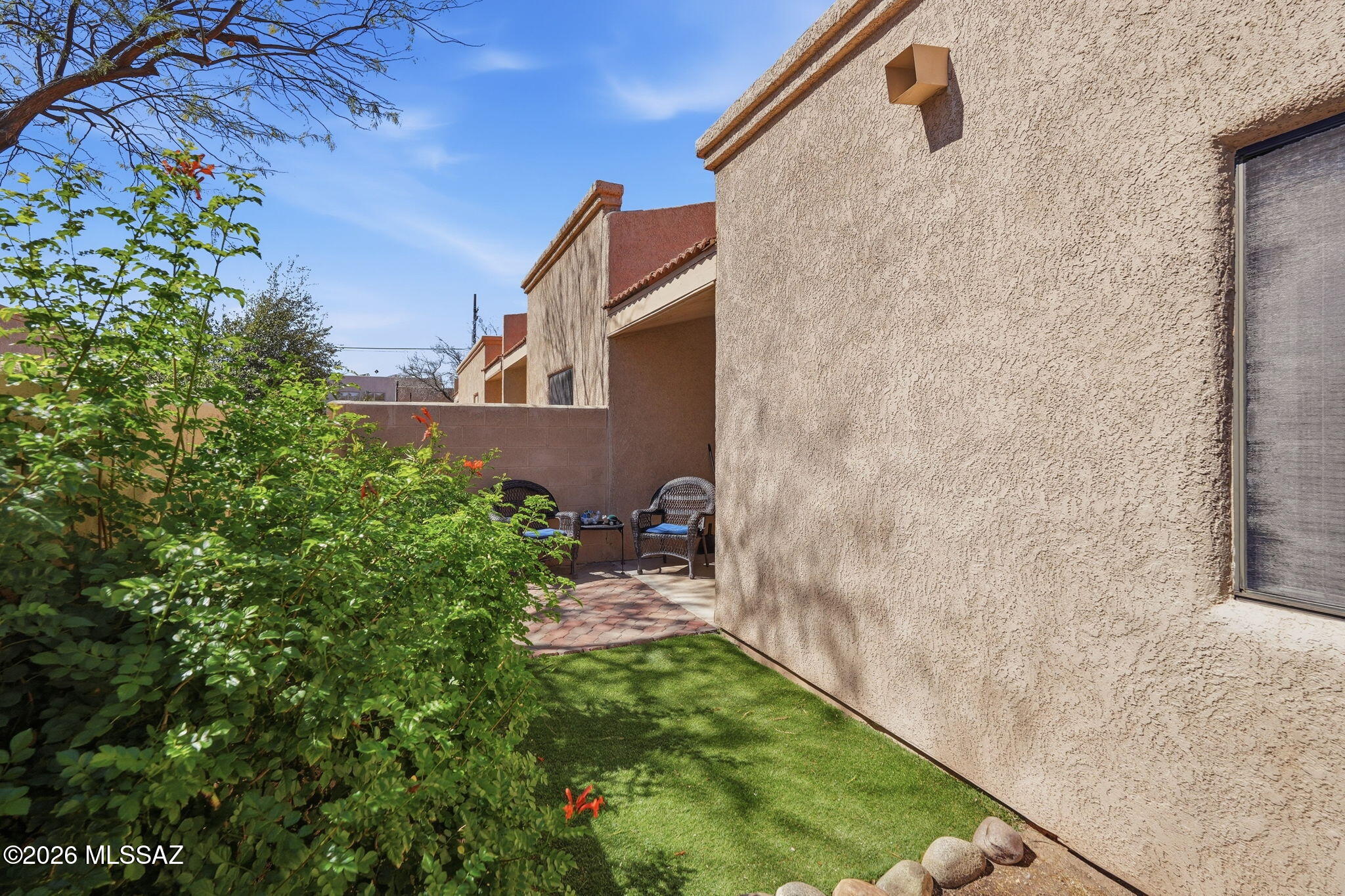 Le Mirador Twnhms (1-50) - Residential