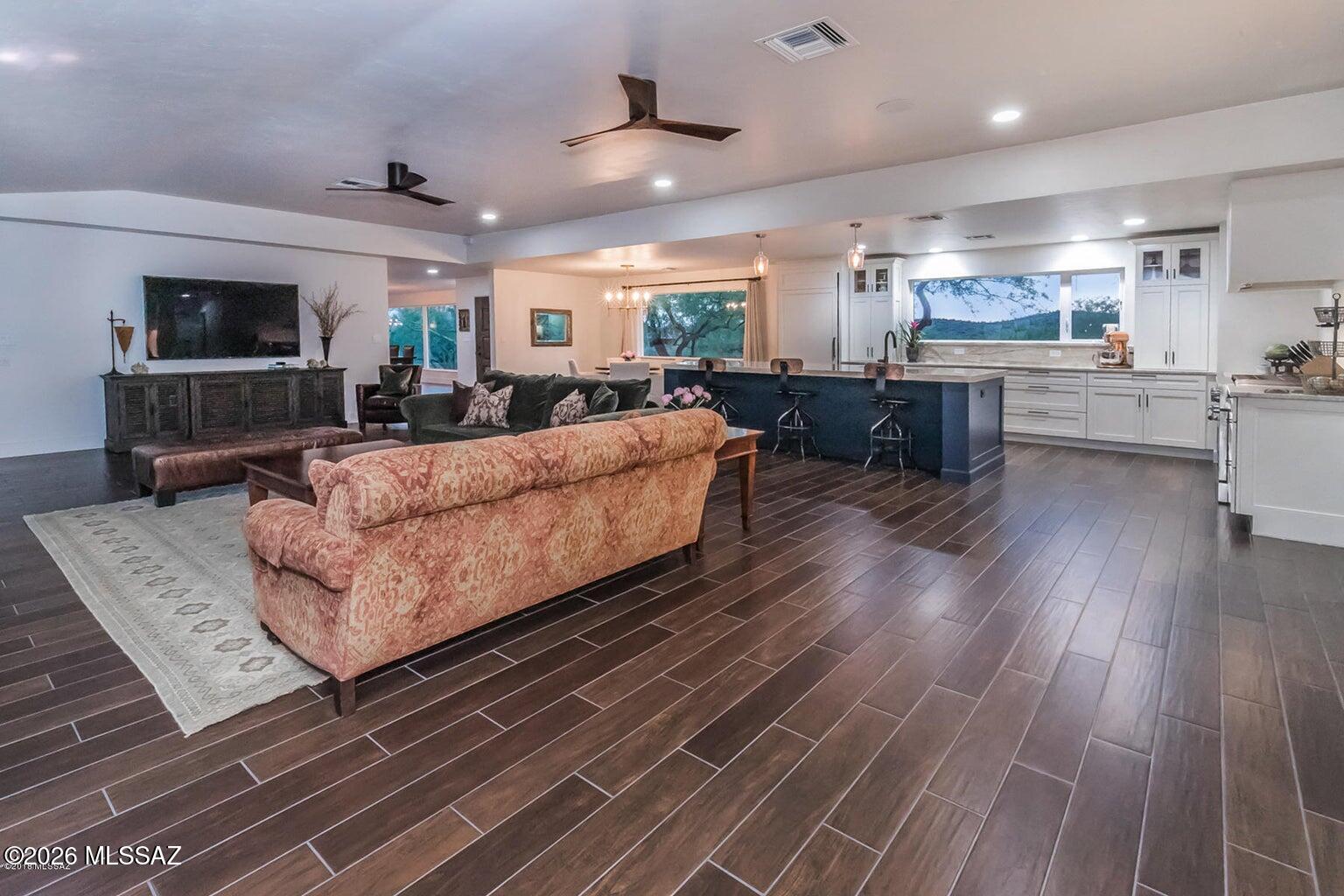 Unsubdivided - Residential Lease