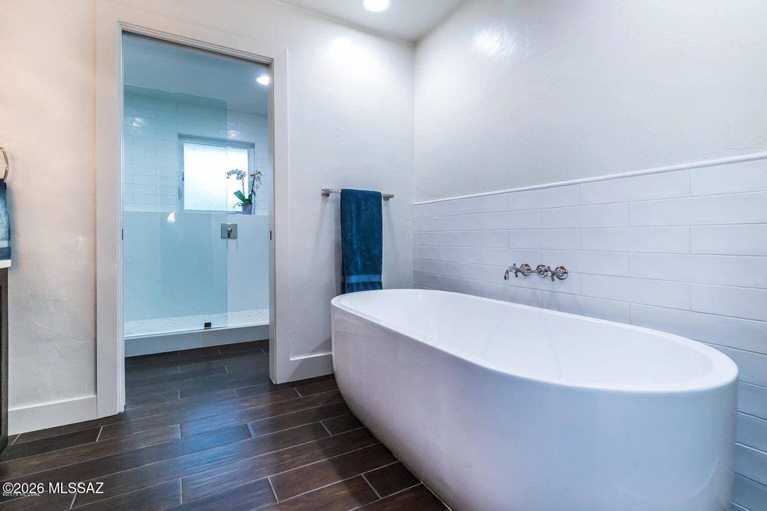 Unsubdivided - Residential Lease