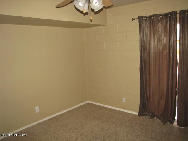Columbus Park Condominiums (1-60) - Residential Lease