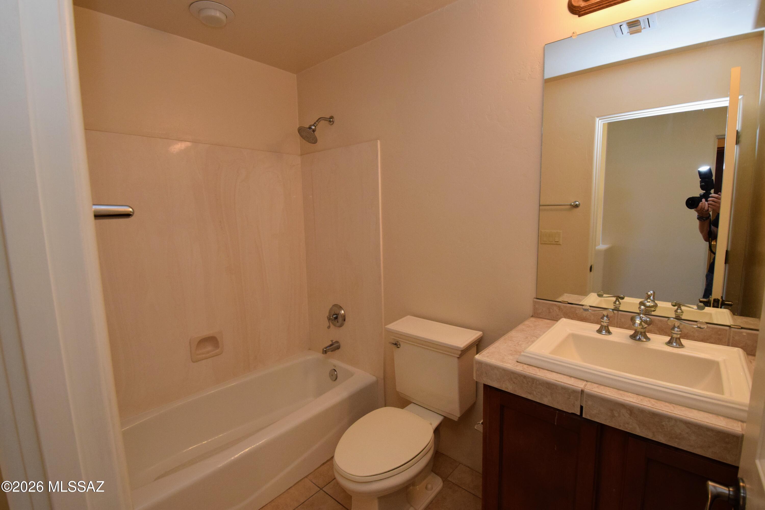 Miramonte at the River (1-163) - Residential Lease