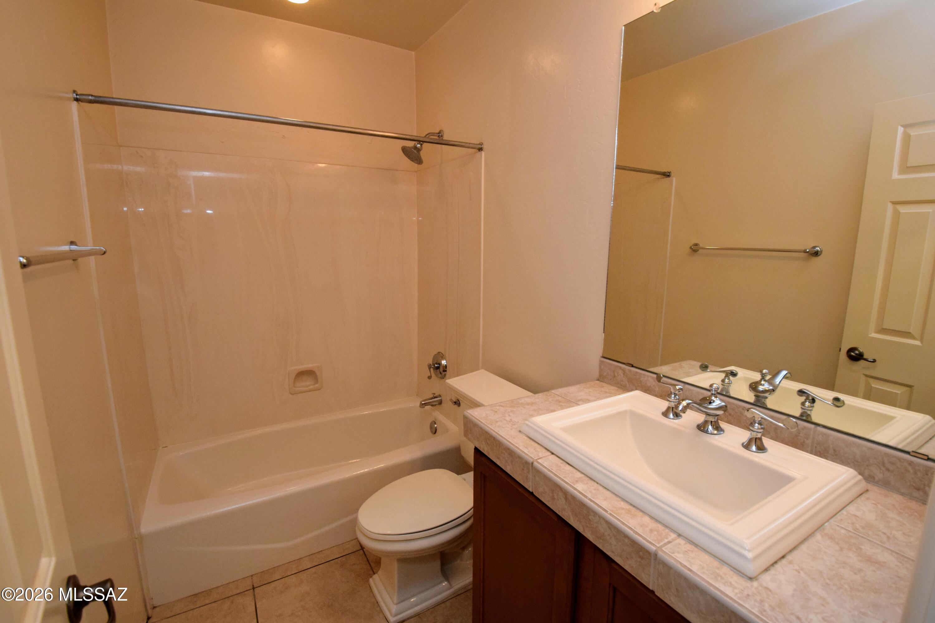 Miramonte at the River (1-163) - Residential Lease