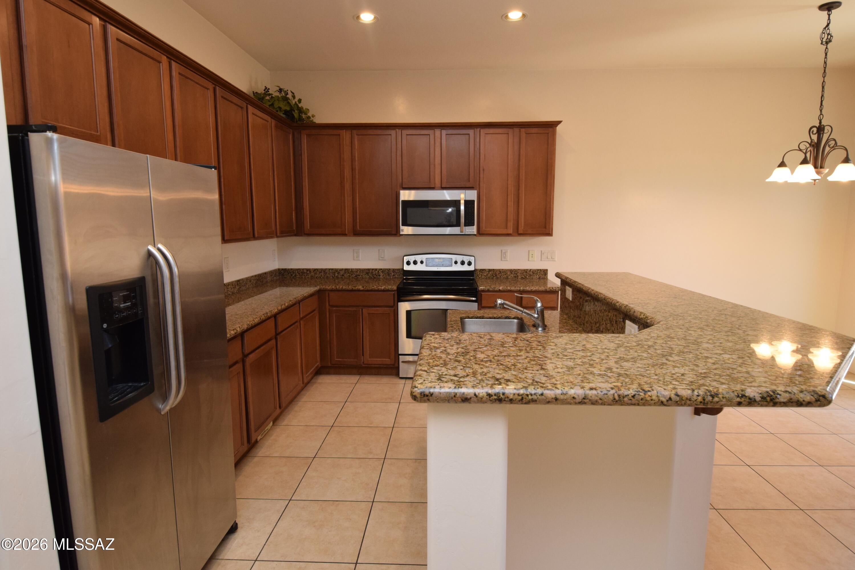 Miramonte at the River (1-163) - Residential Lease