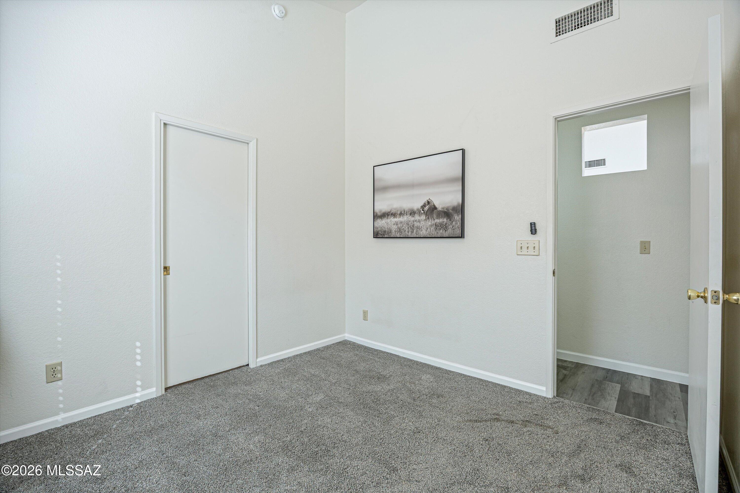 Hacienda Del Oro (1-879) - Residential