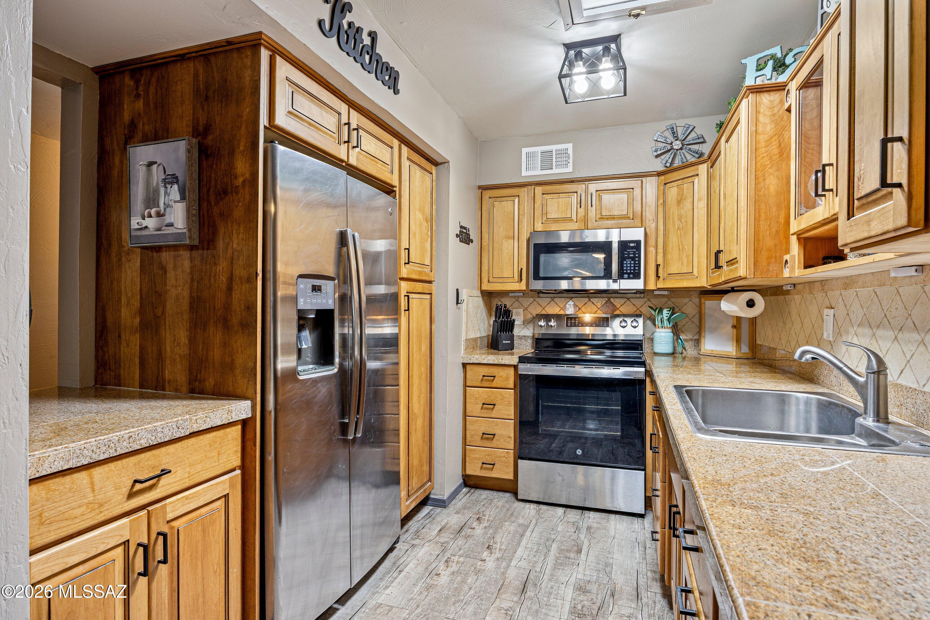 Drexel Terrace NO. 2, Lot 106 Resub. (1-46) - Residential