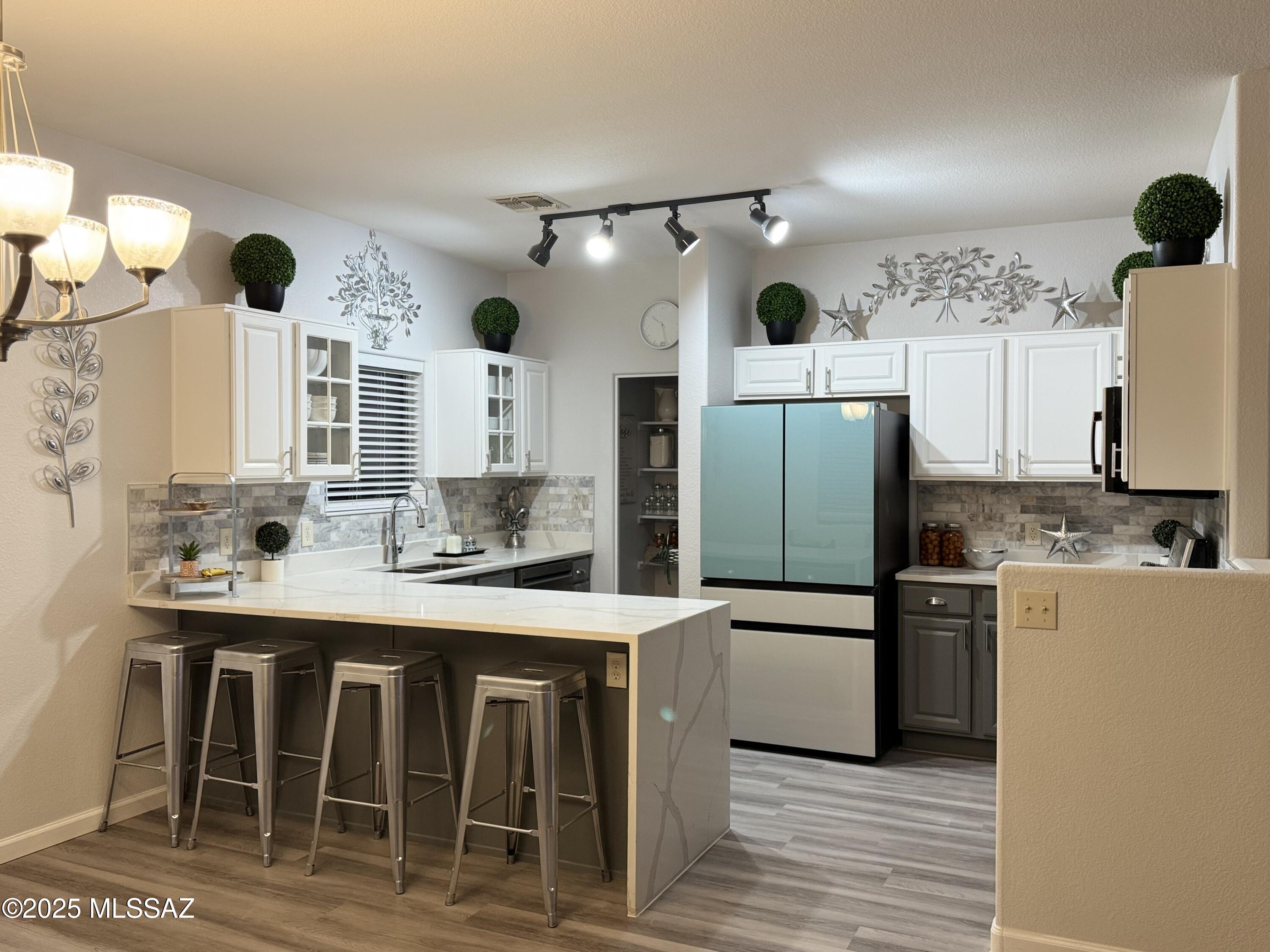 Empire Heights (1-241) - Residential