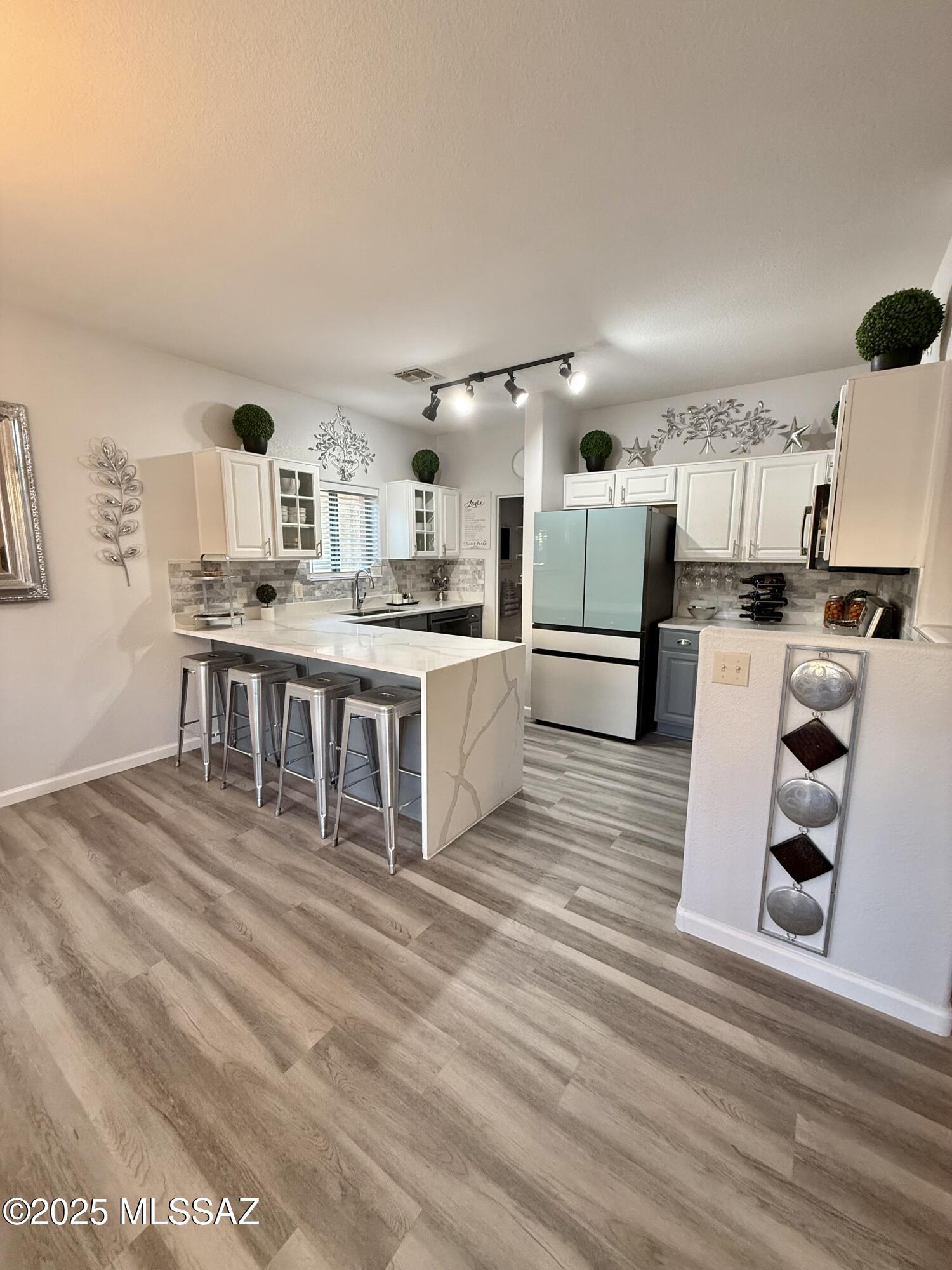 Empire Heights (1-241) - Residential