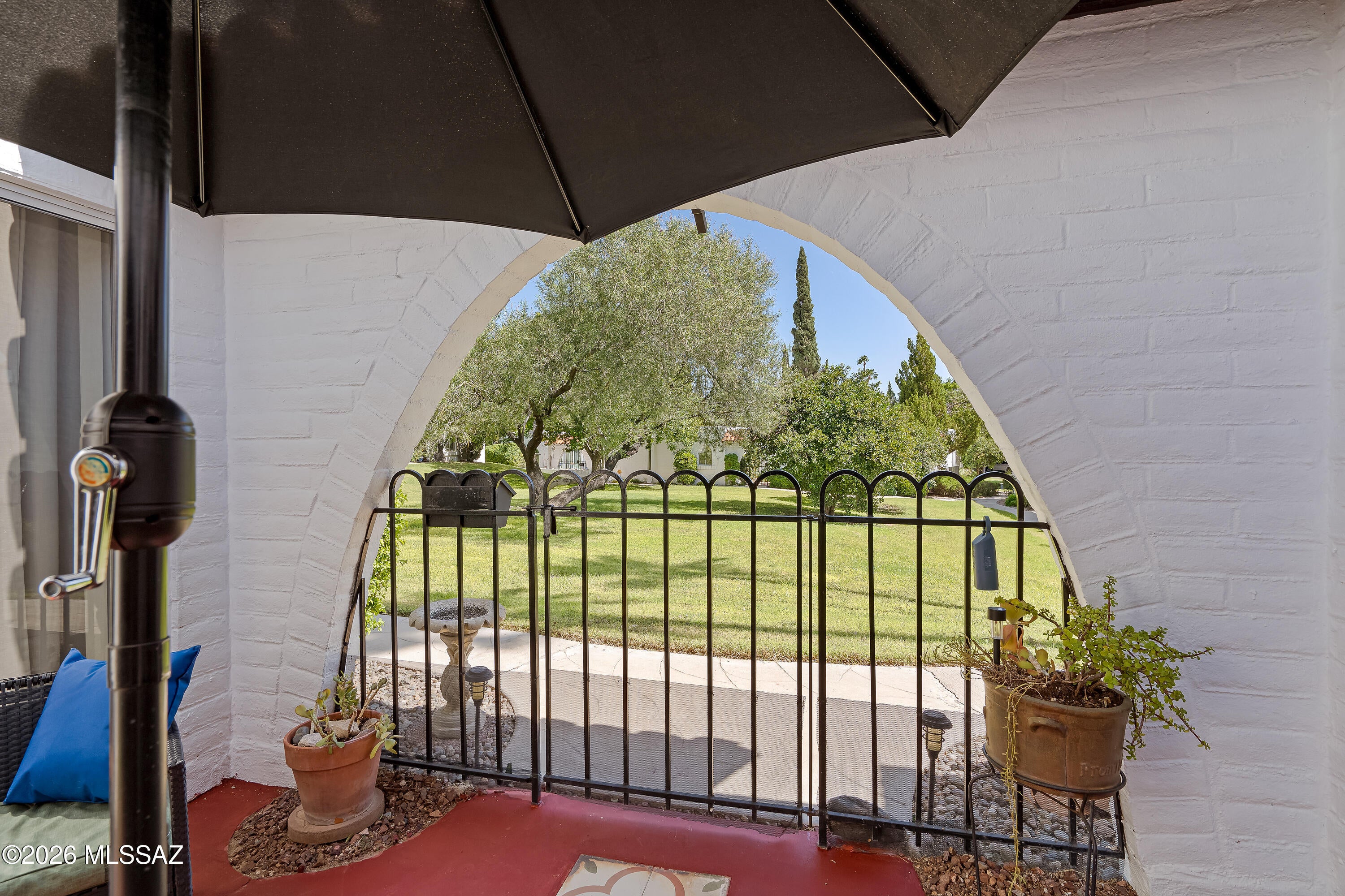 Las Lomitas (1) - Residential