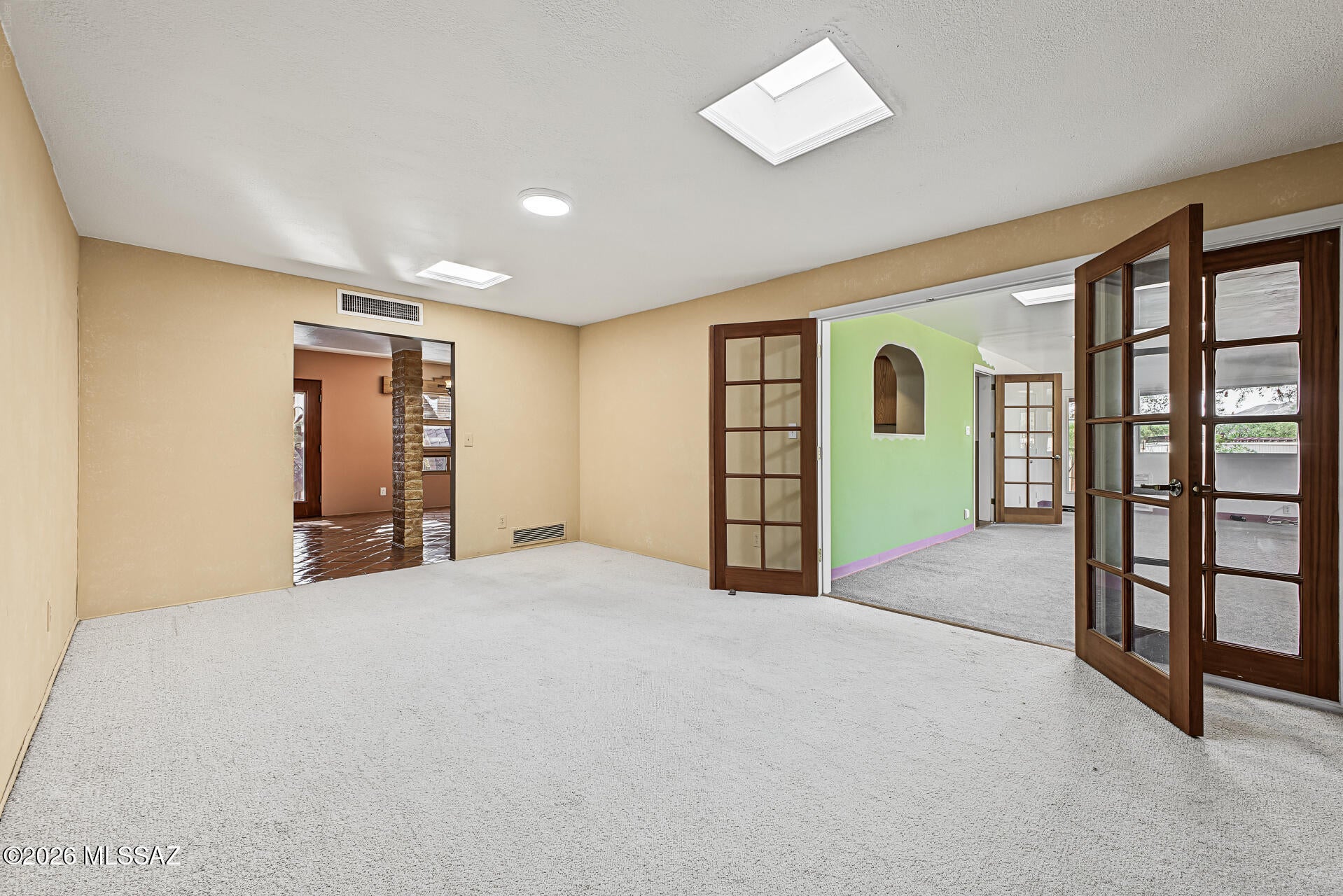 Tres Lomas (1-147) - Residential