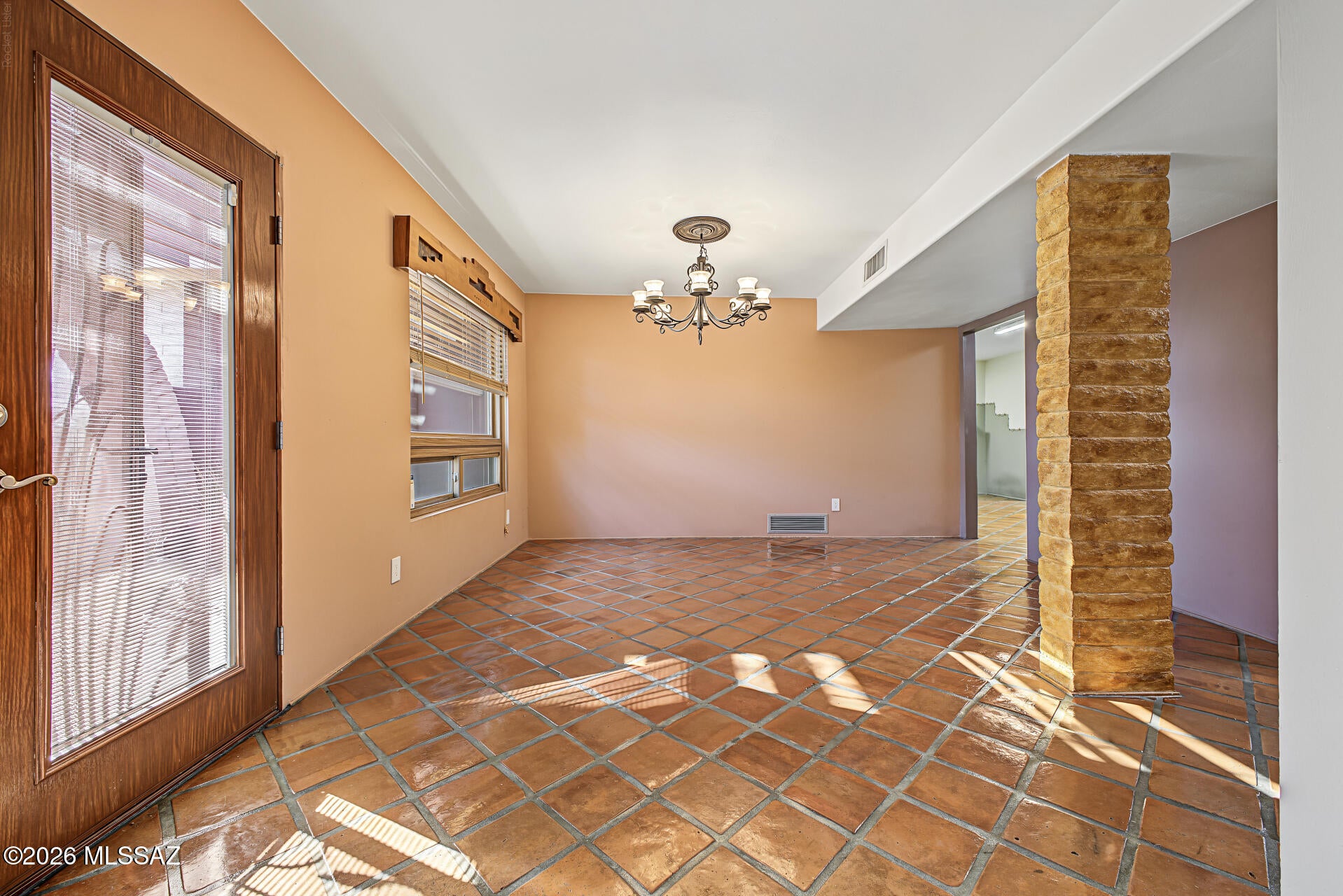 Tres Lomas (1-147) - Residential