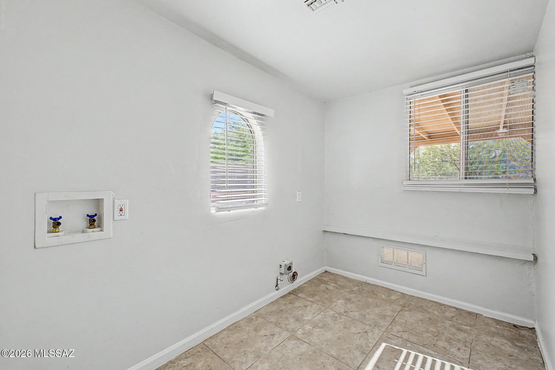 Manzanita Manor Bk(1,2,3,4) - Residential