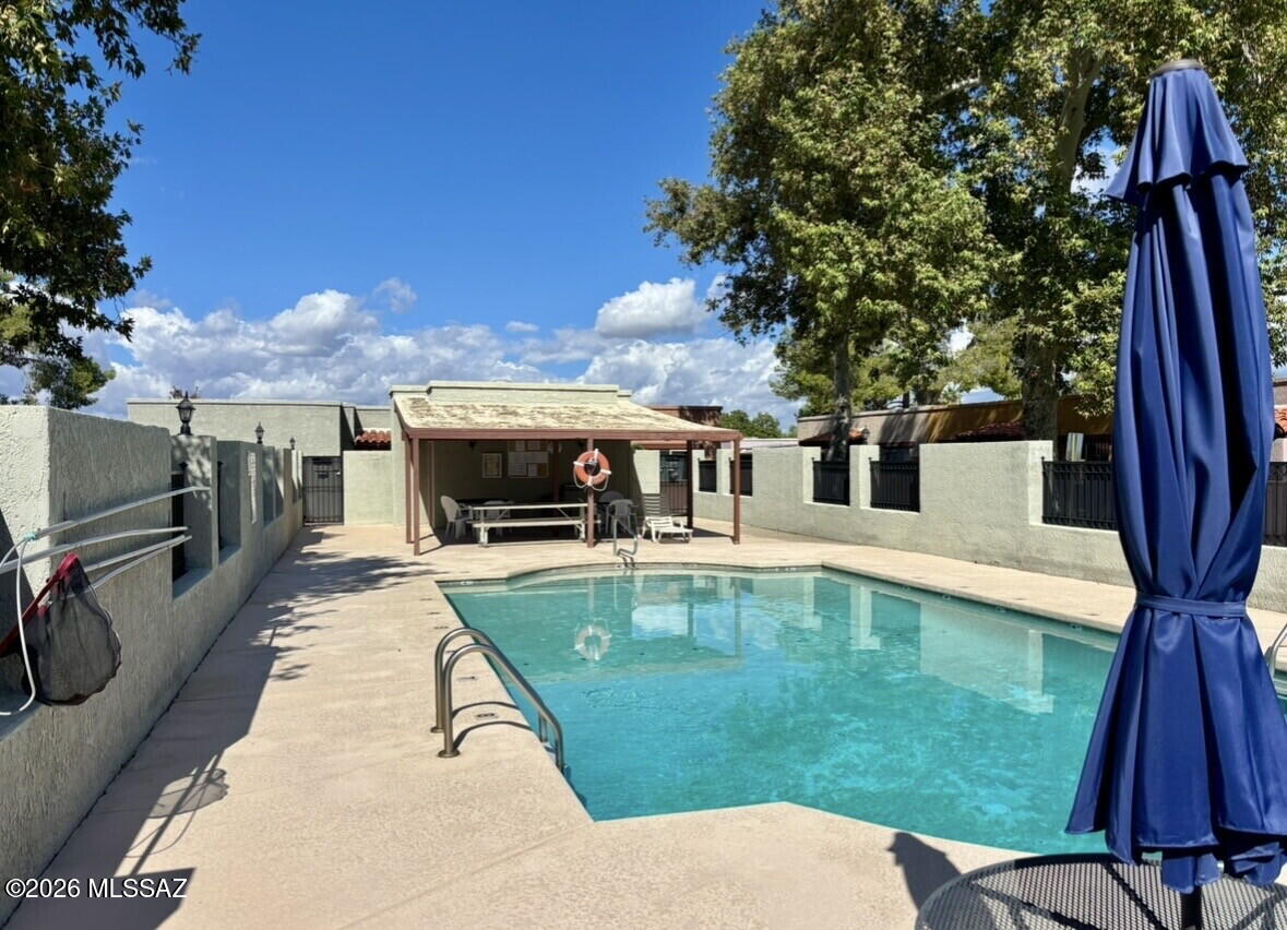 Spanish Meadows Twnhss (1-105) - Residential Lease