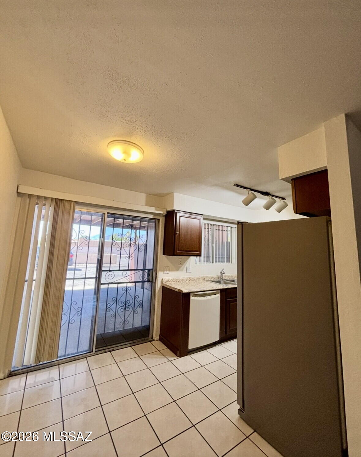 Spanish Meadows Twnhss (1-105) - Residential Lease