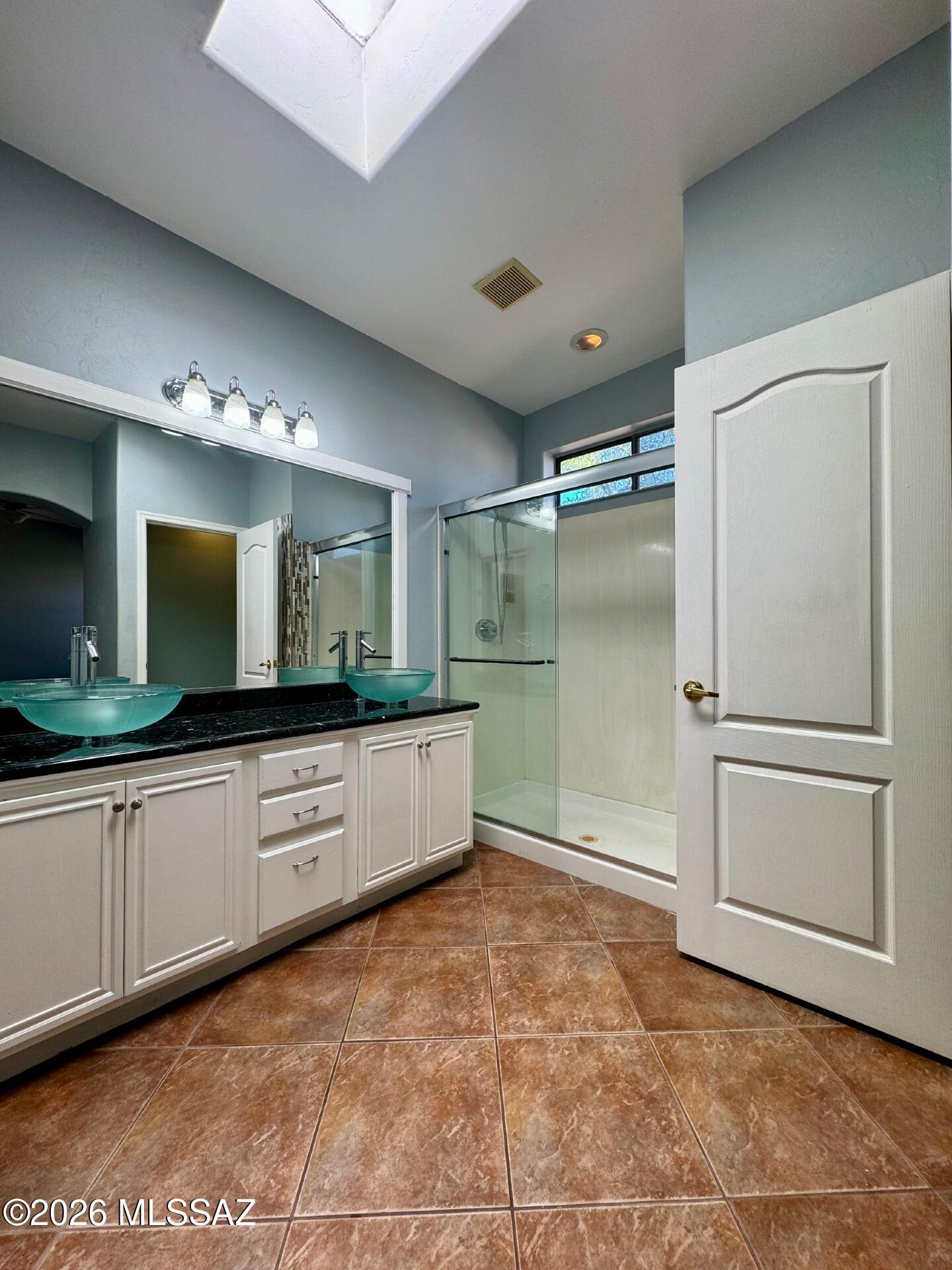 Rancho Esperero (1-343) - Residential Lease